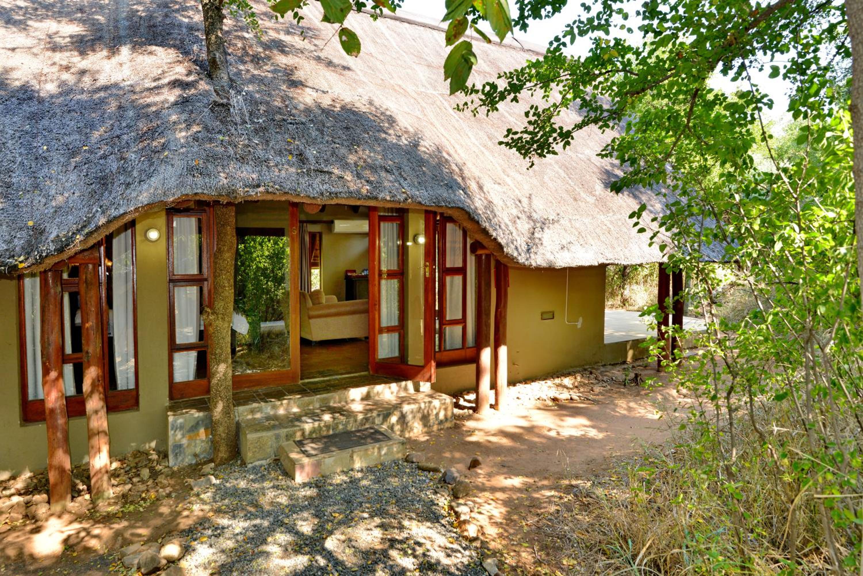 Suite with 2 Game Drives - Photo 5