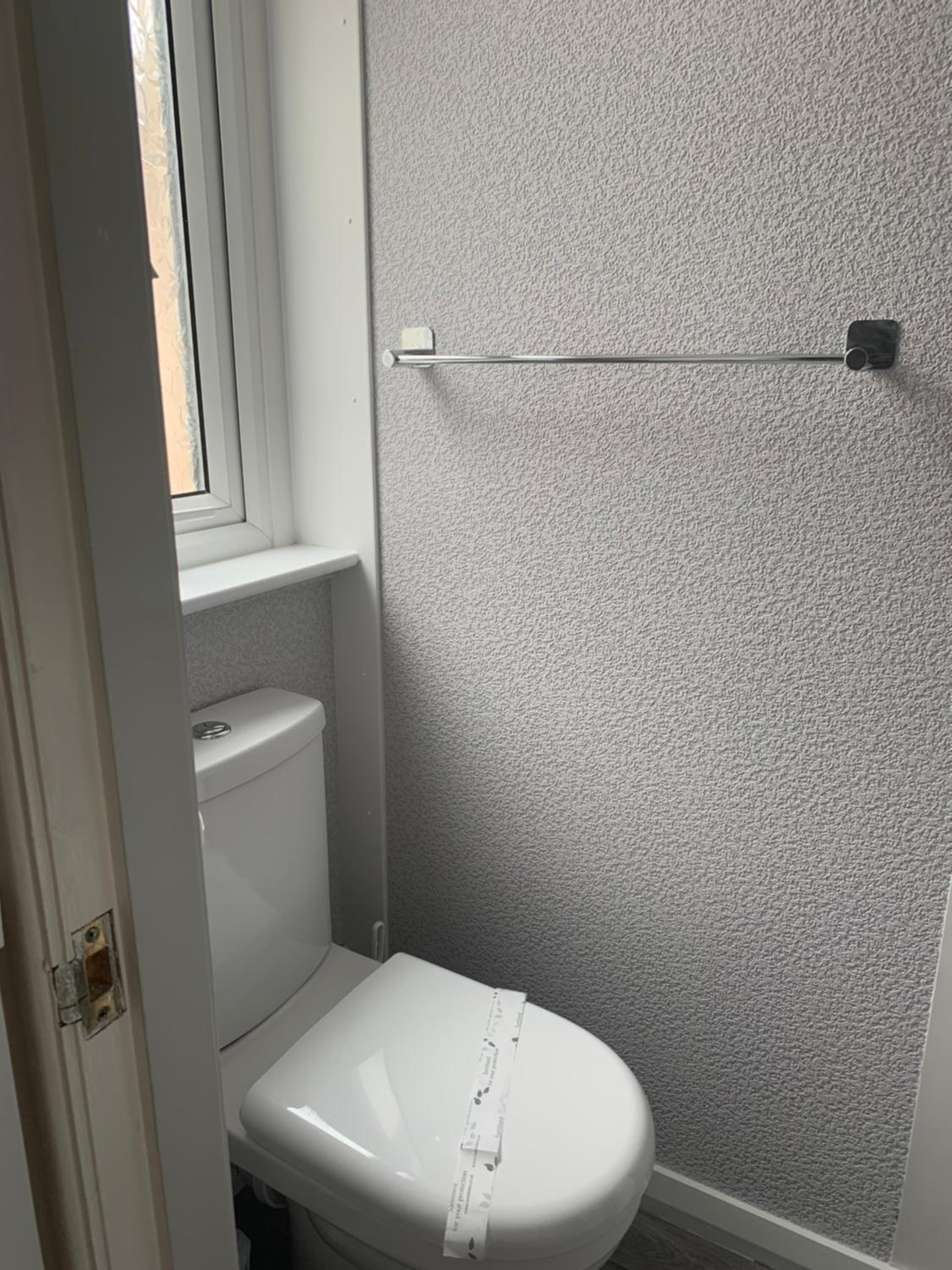 Standard Double Room - Photo 9