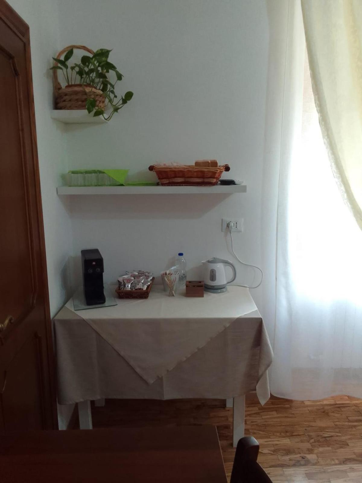Family Room with Private Bathroom photo 2