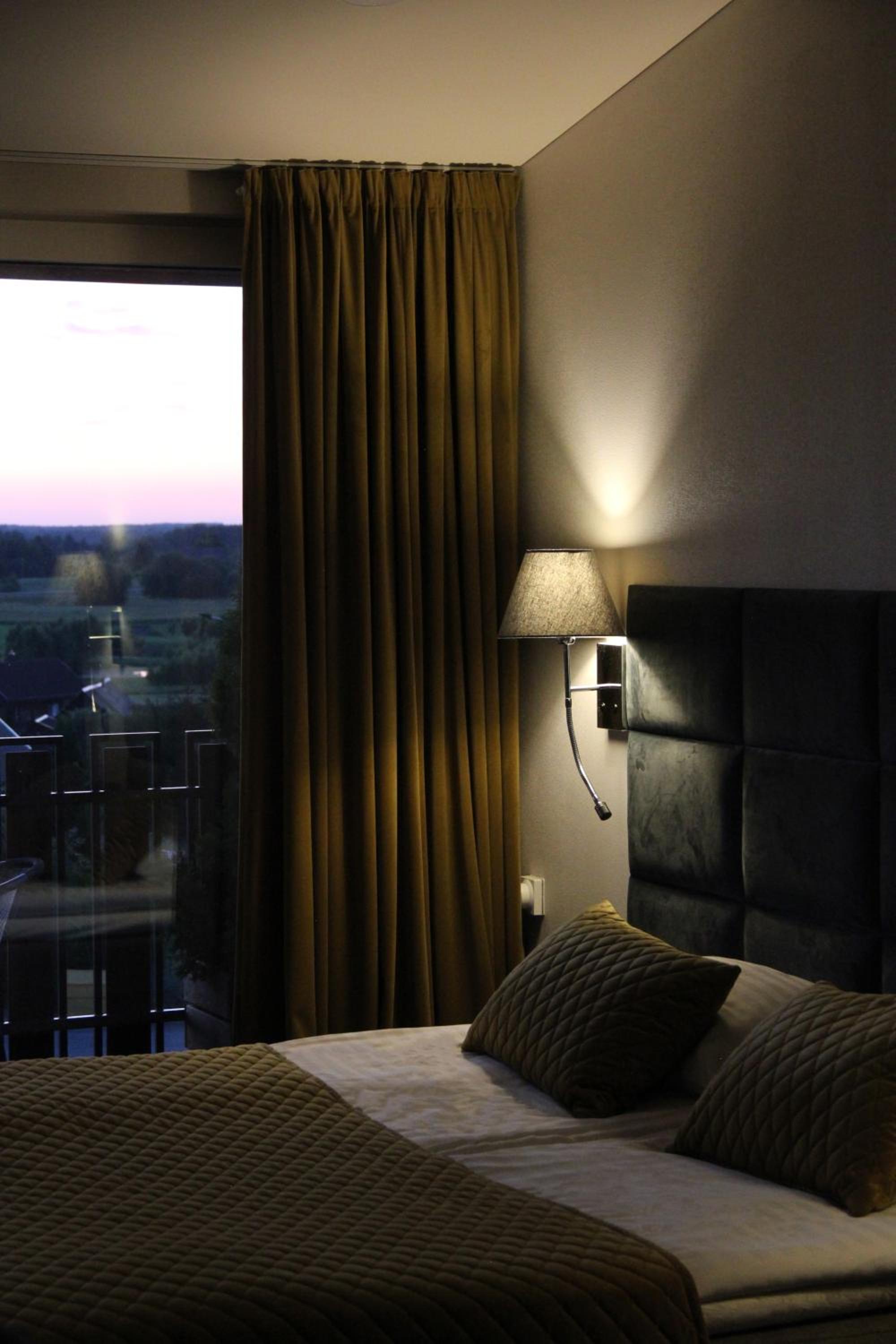 Quadruple Room with Balcony - Photo 19