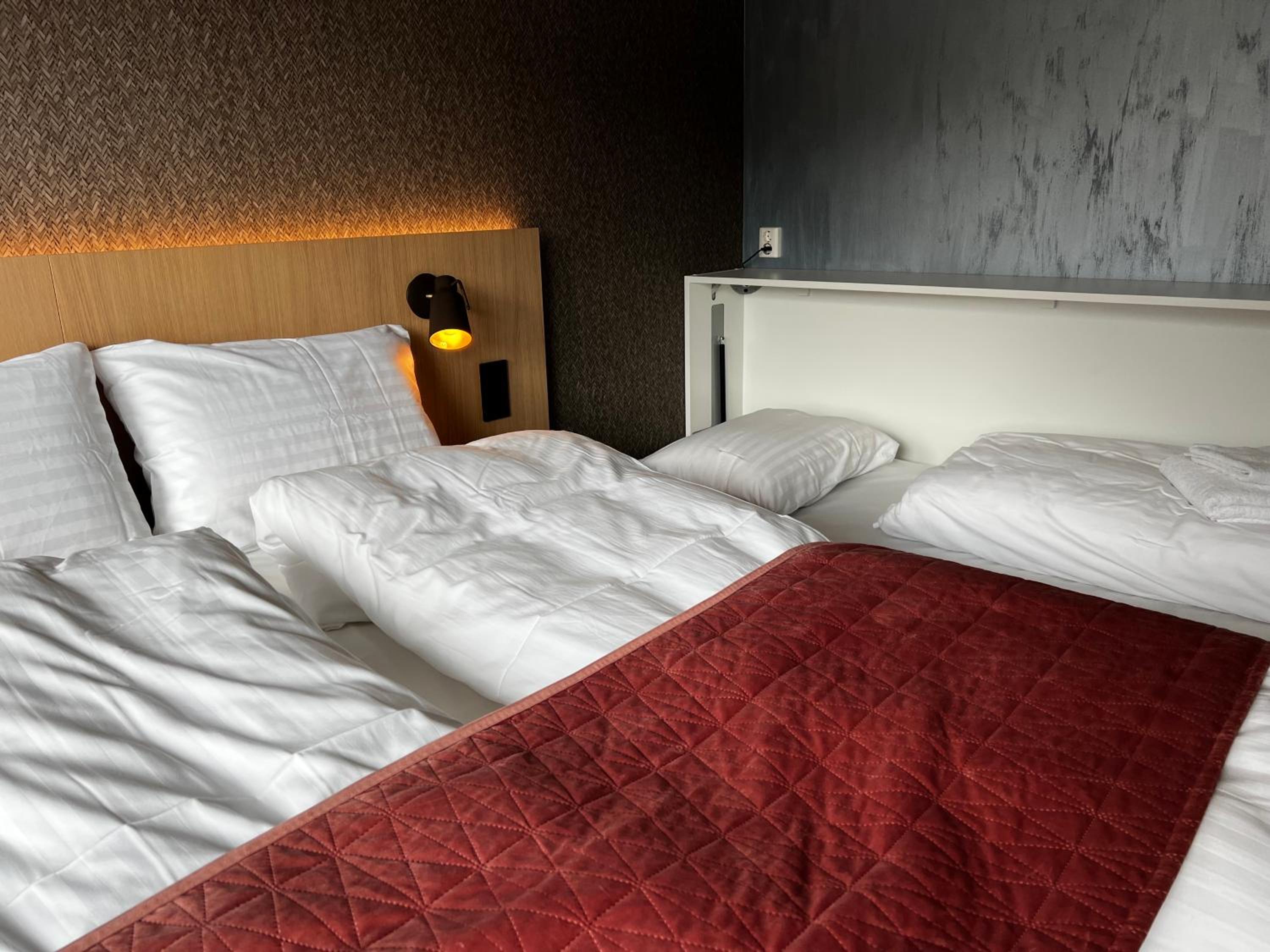 Double Room with Lake View - Photo 2