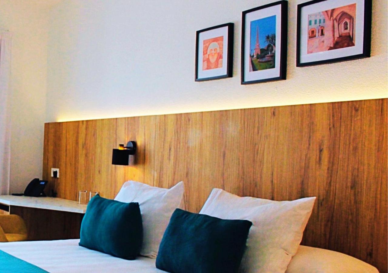 Standard Double or Twin Room photo 3