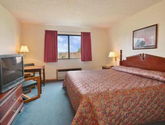 King Room - Disability Access photo 2