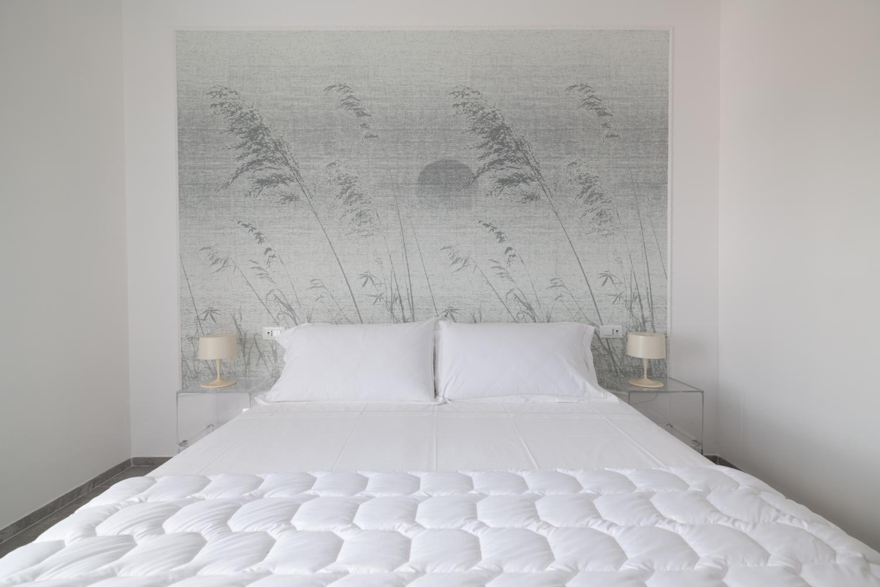 Deluxe King Room photo 3