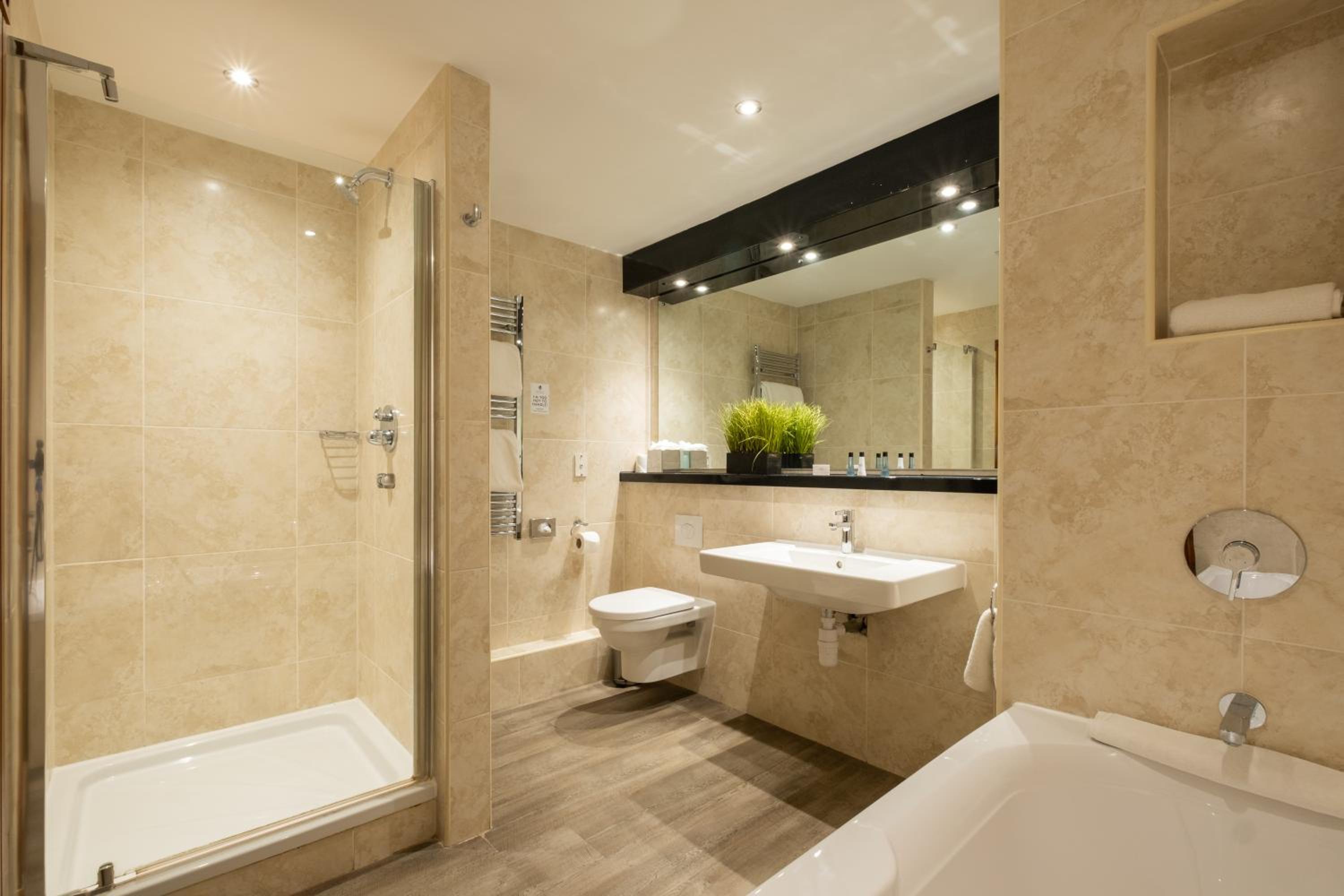 Double Room - Photo 4