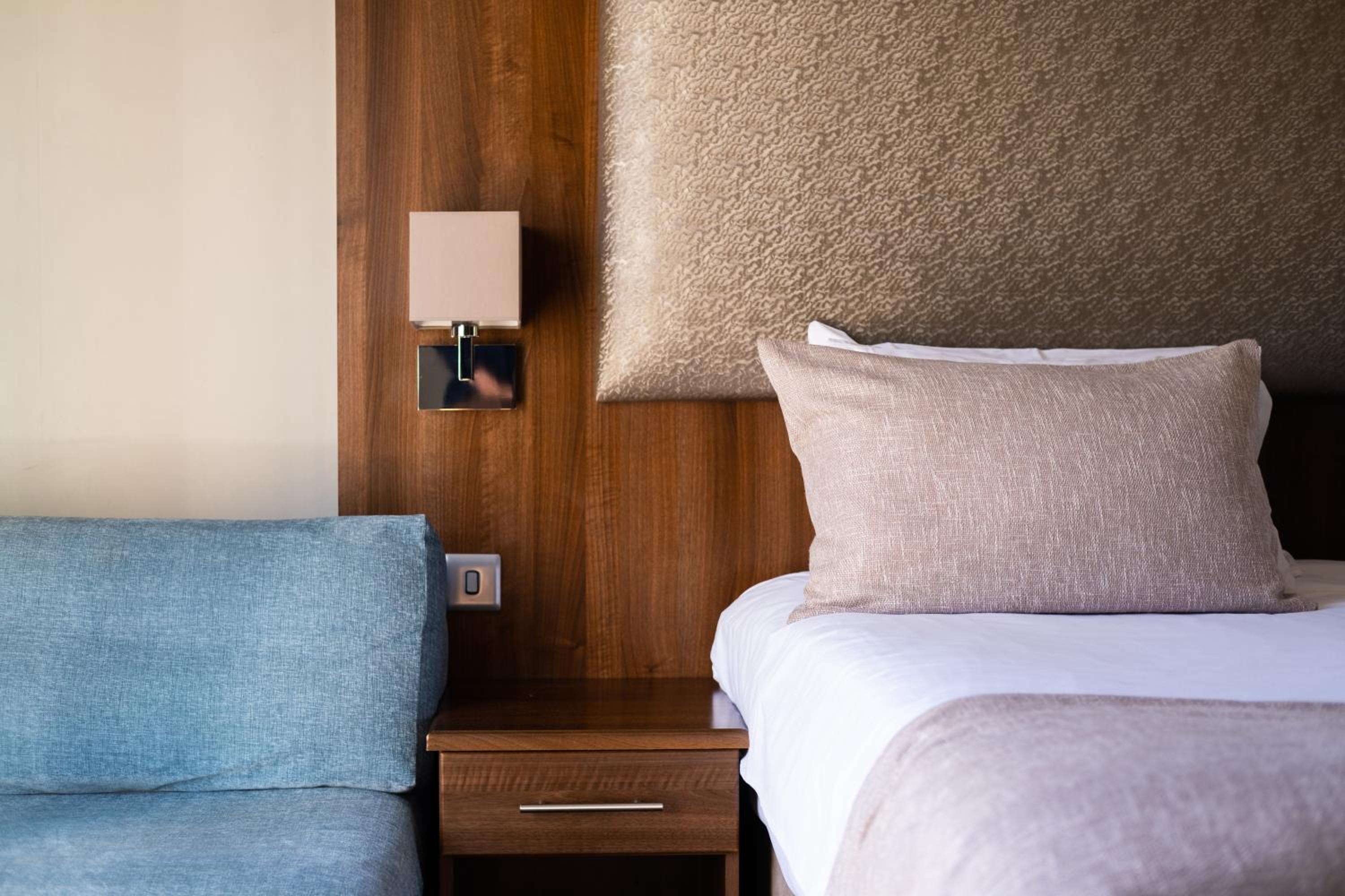 Double Room - Photo 2