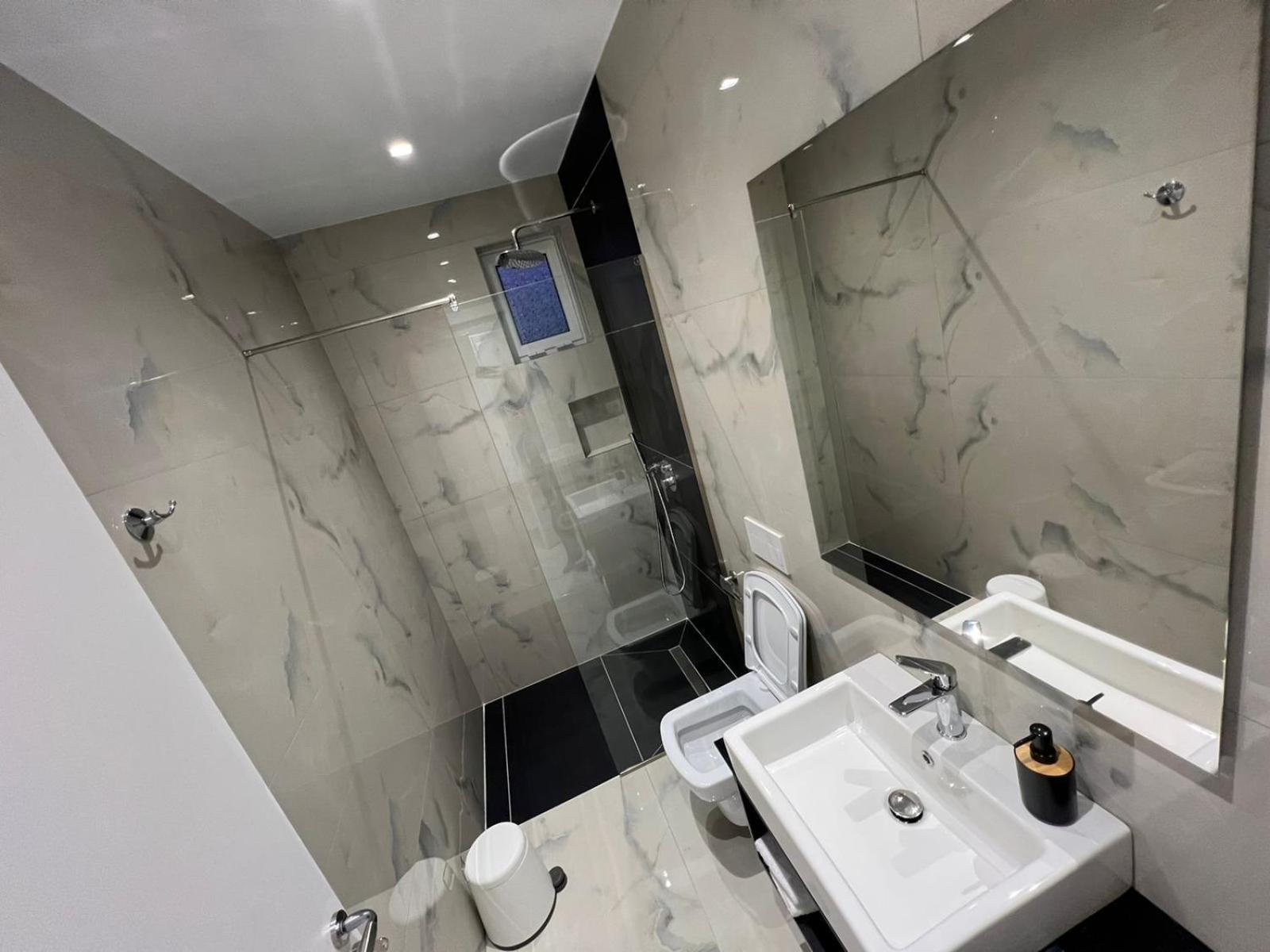 Deluxe Double Room with Balcony and Sea View photo 3