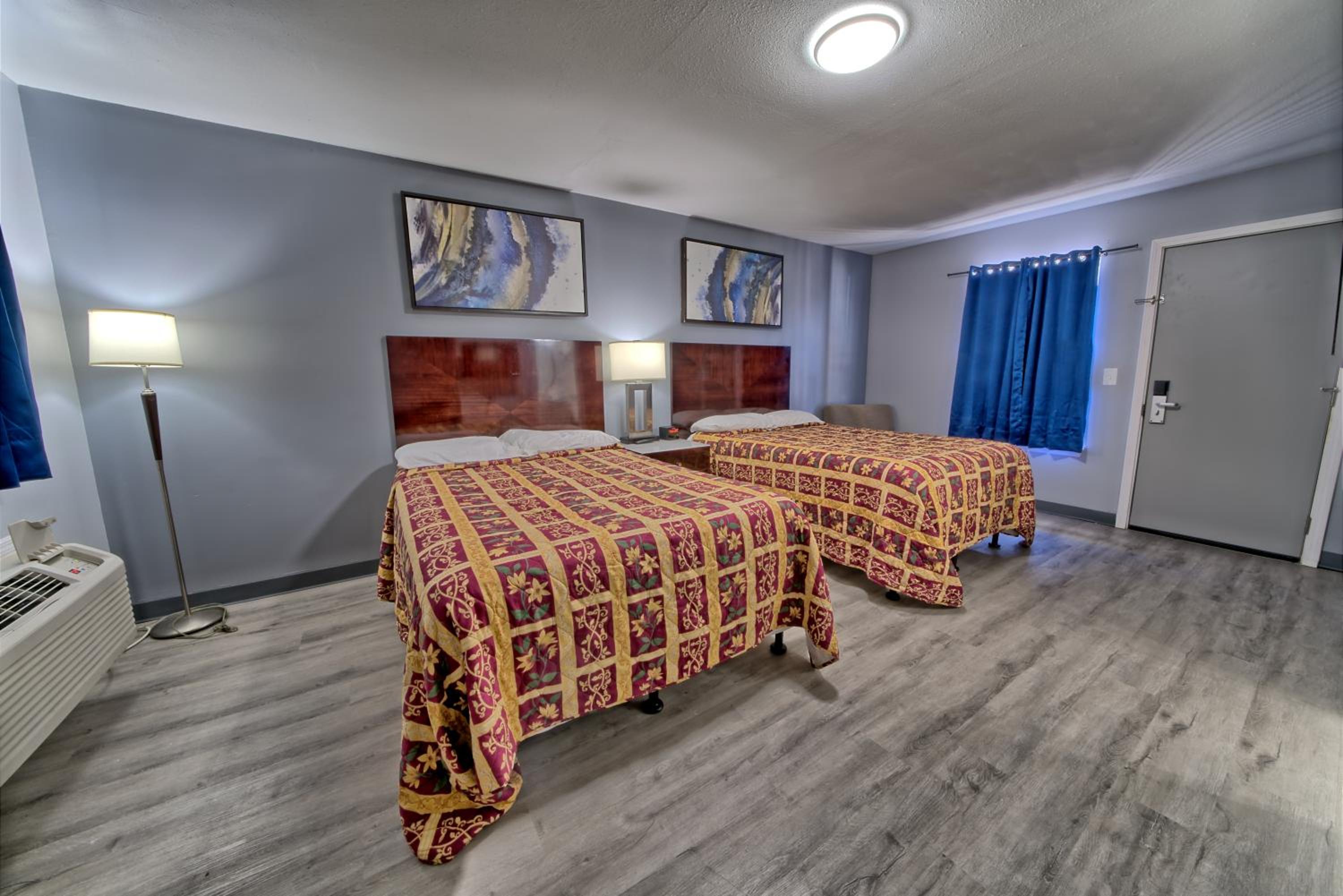 Standard Quadruple Room with Two Double Beds  - Second Floor photo 2