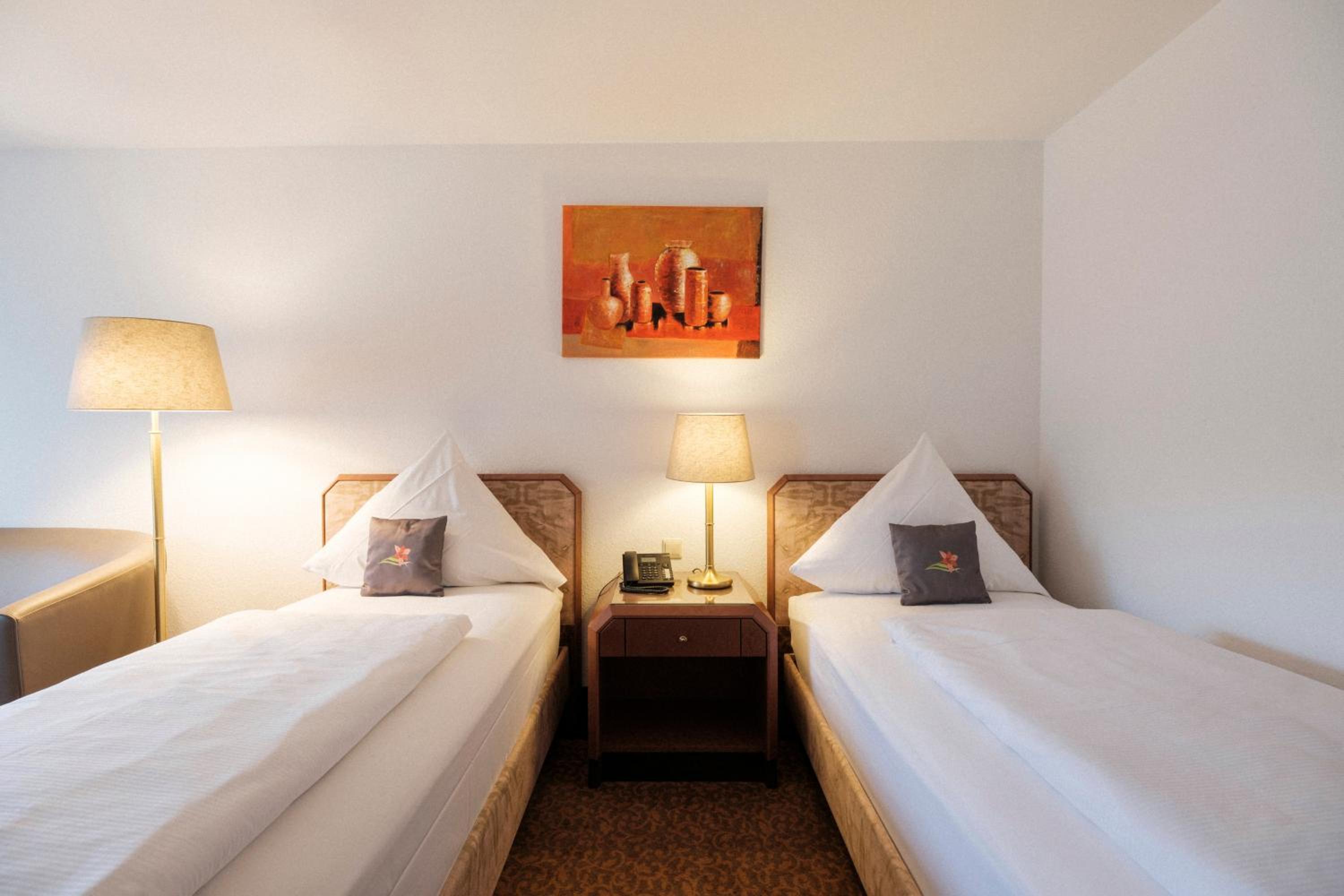 Comfort Twin Room - Photo 3