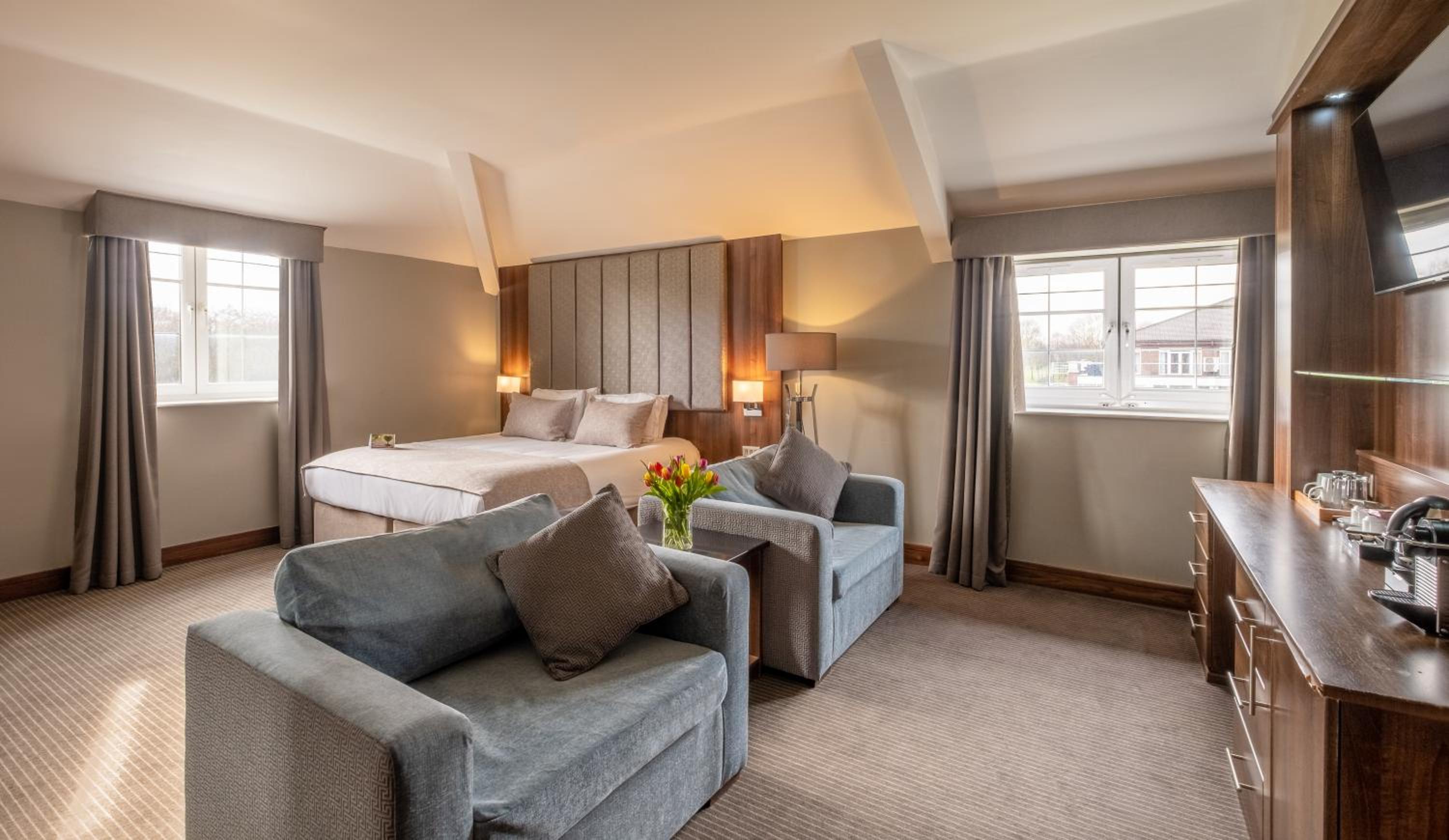 Deluxe Room - Photo 1
