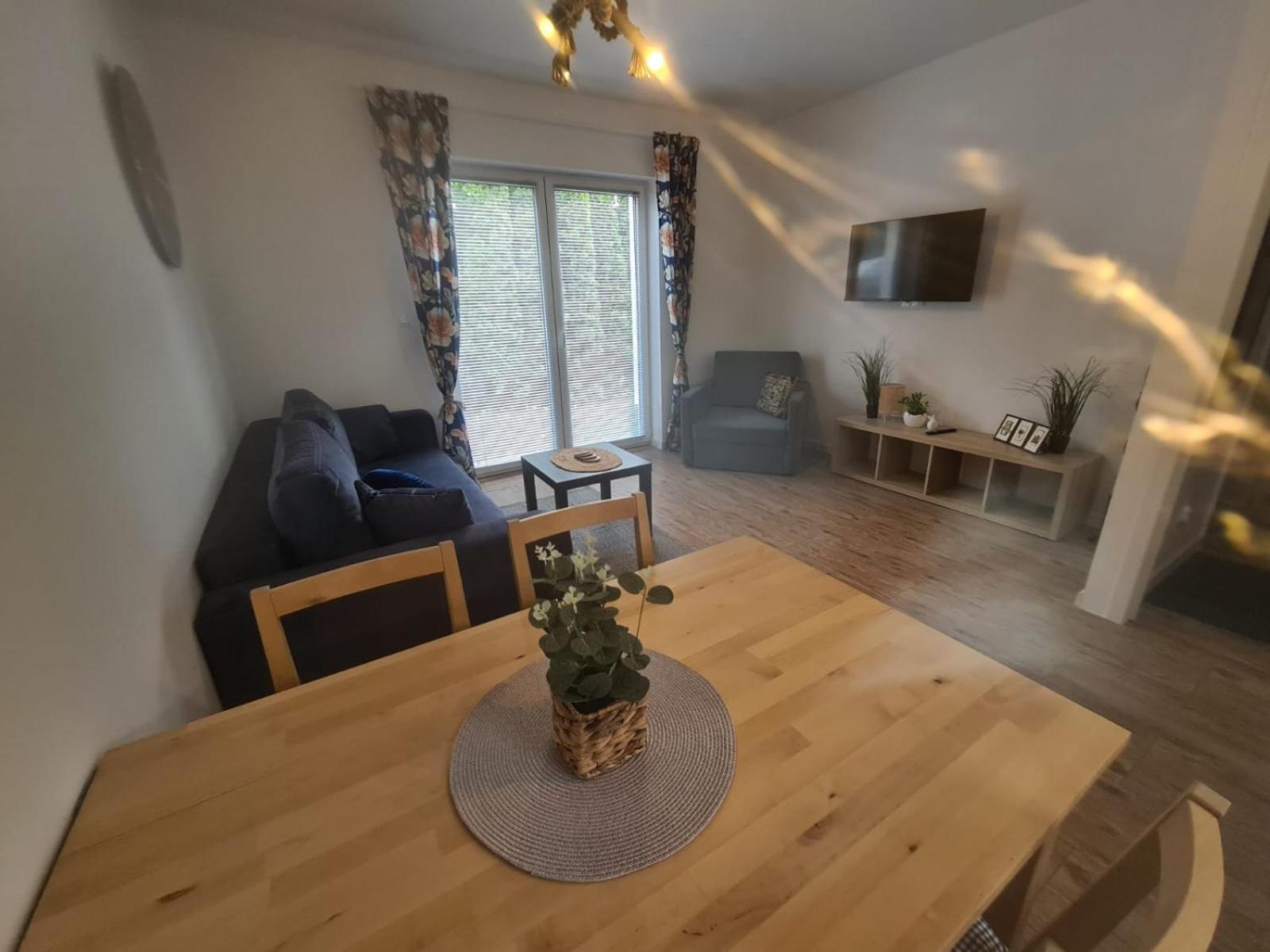 One-Bedroom Apartment - Photo 7
