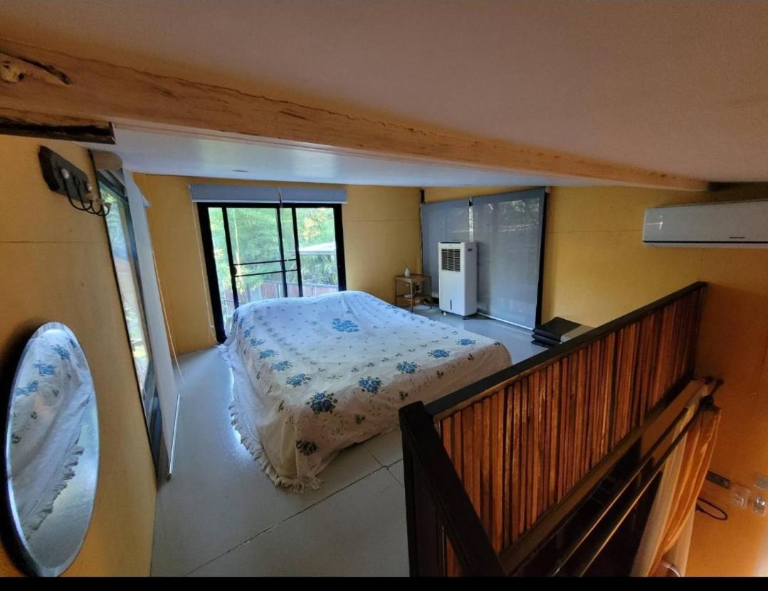 One-Bedroom House photo 1