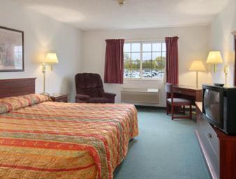 Single Room - Non-Smoking - Photo 1