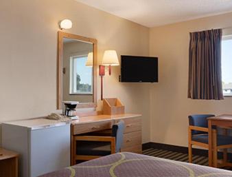 Queen Room - Disability Access/Non-Smoking - Photo 4
