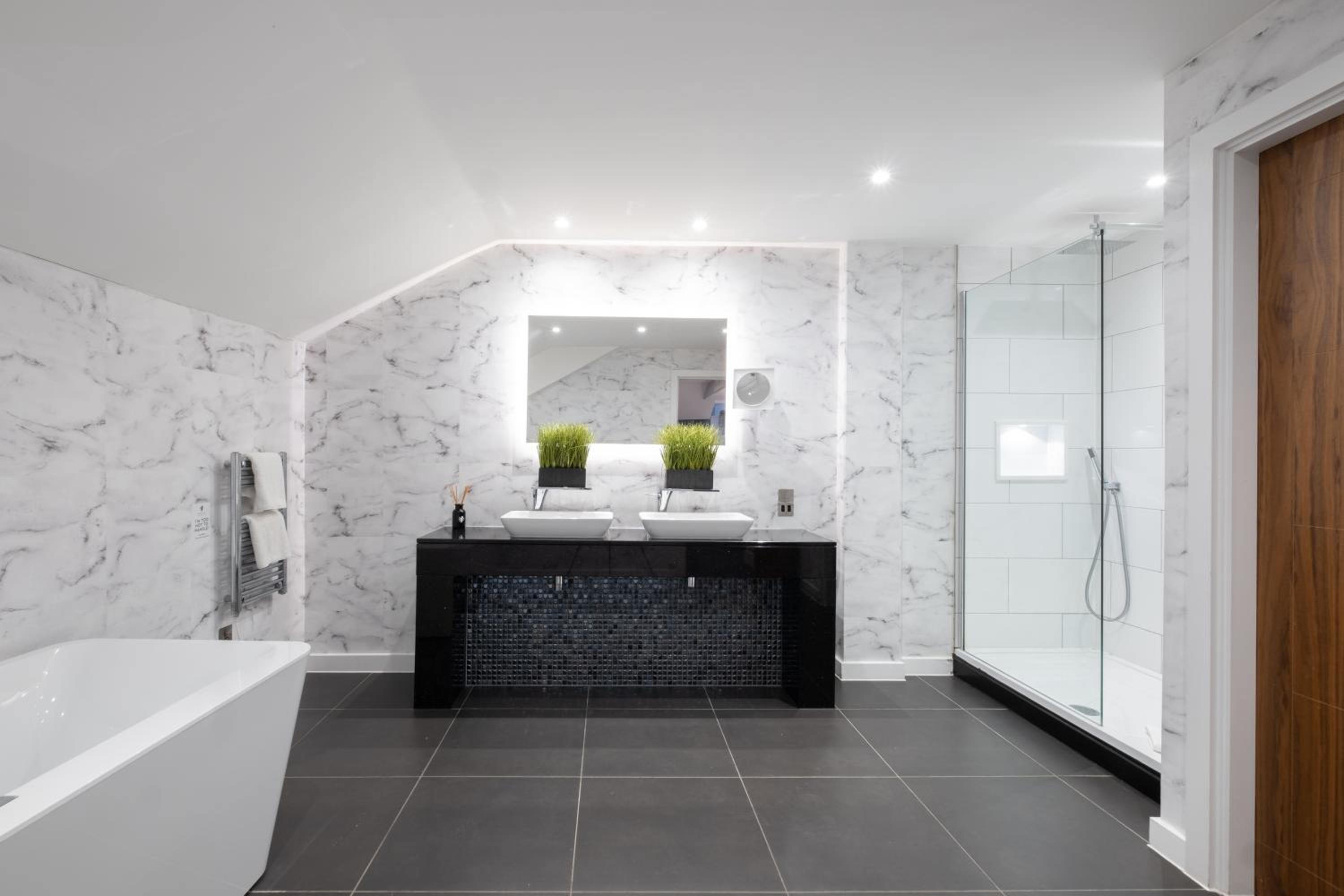 Loft Suite - Photo 13