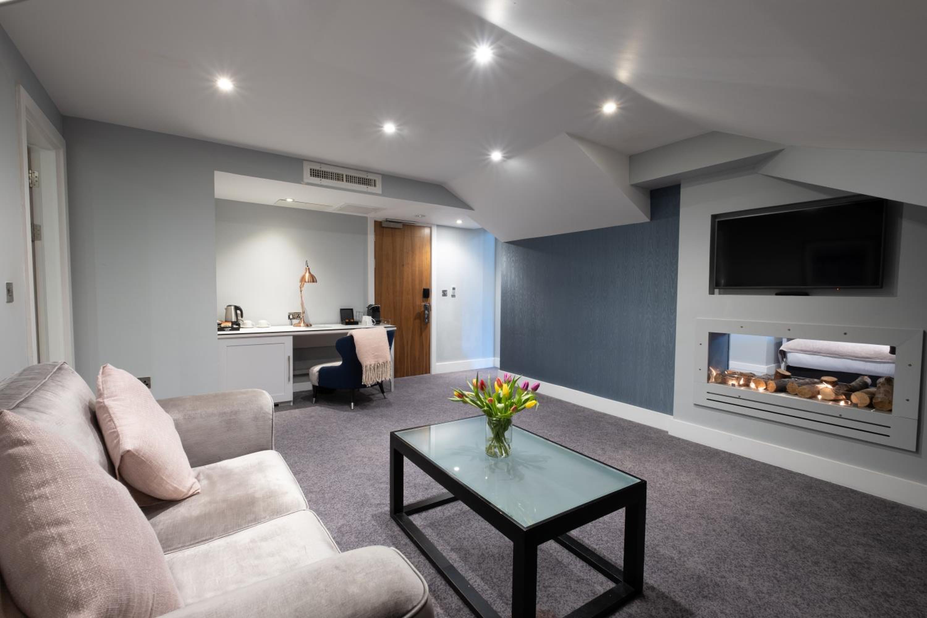 Loft Suite - Photo 4