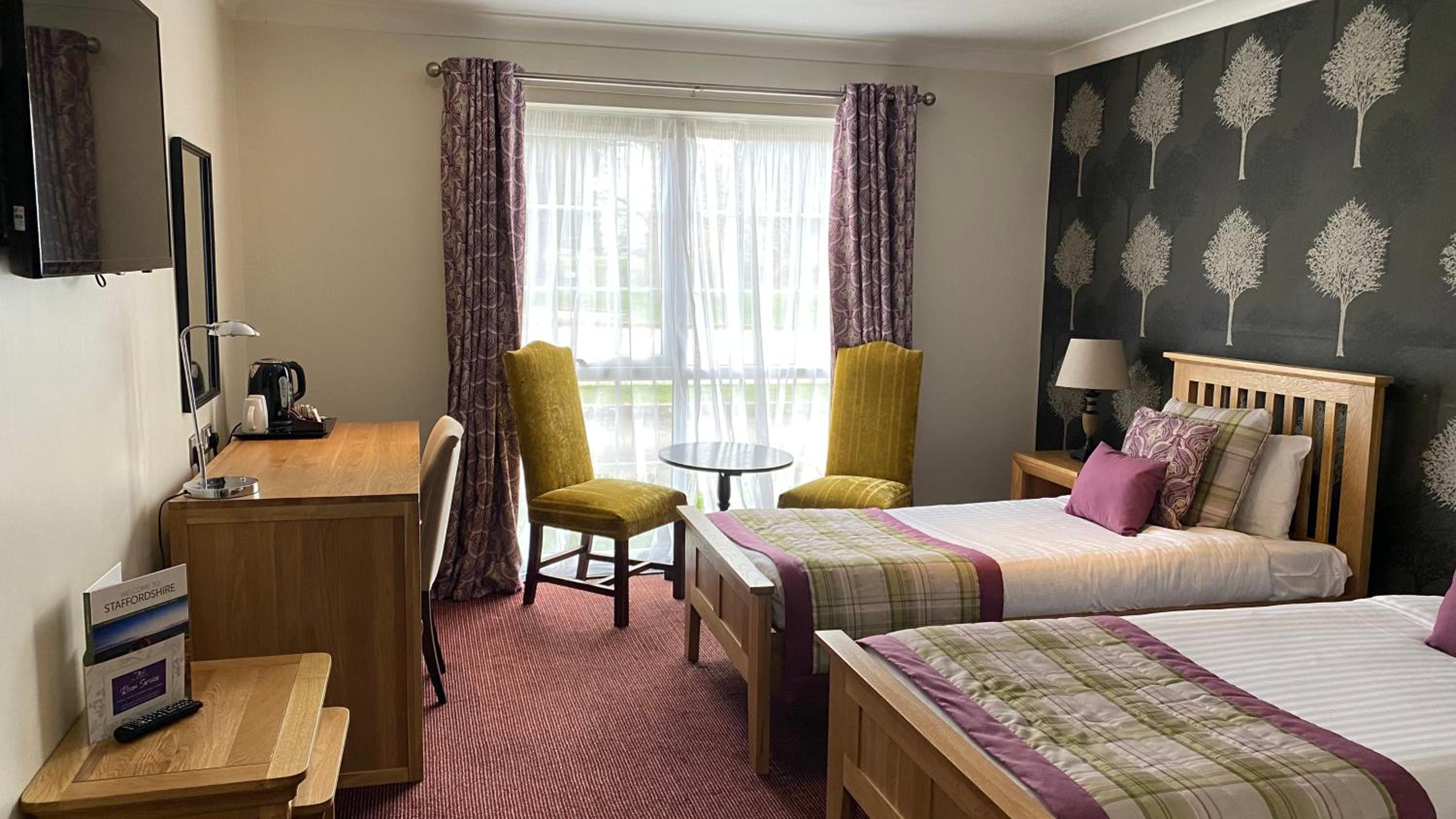 Twin Room - Disability Access - Photo 1