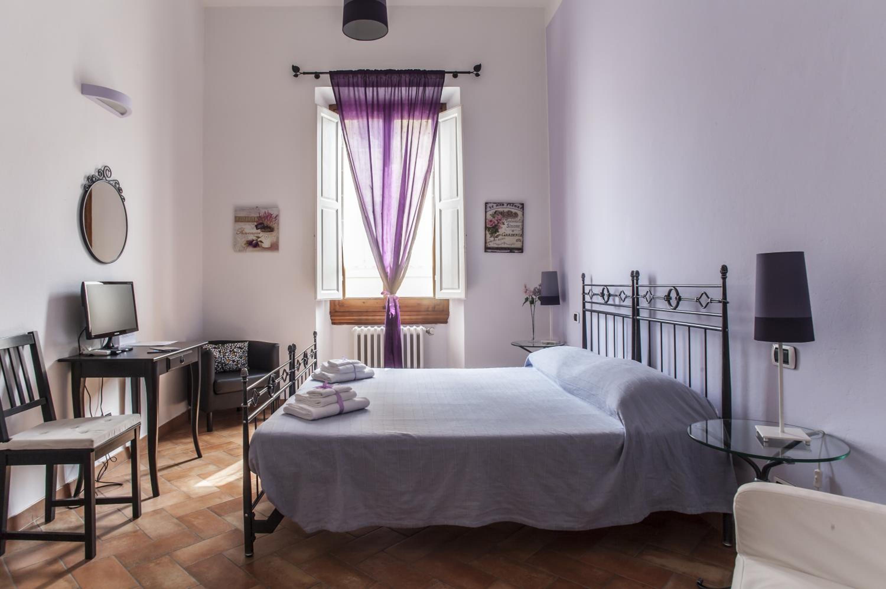 Double or Twin Room with Private External Bathroom