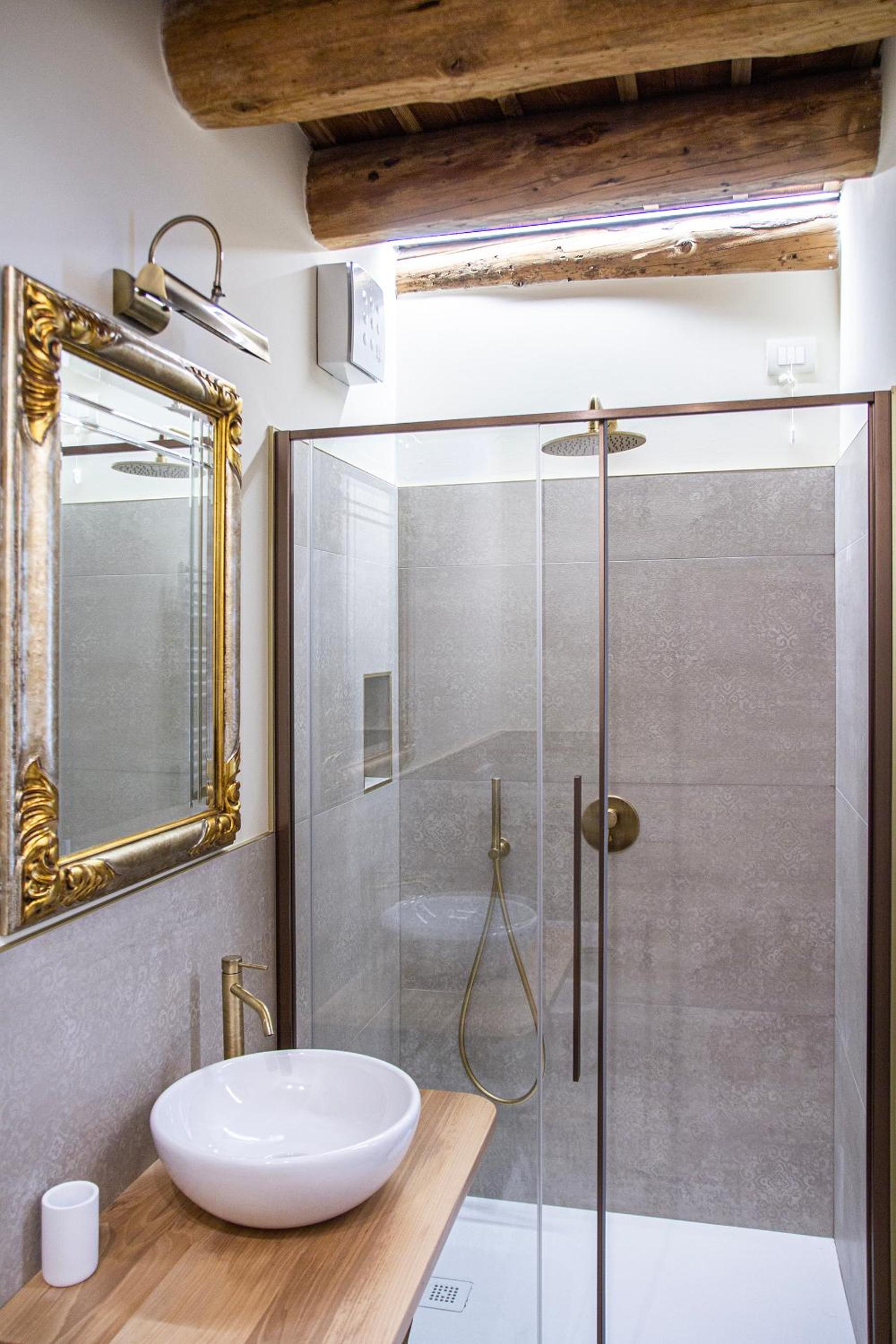 Deluxe Double or Twin Room photo 2