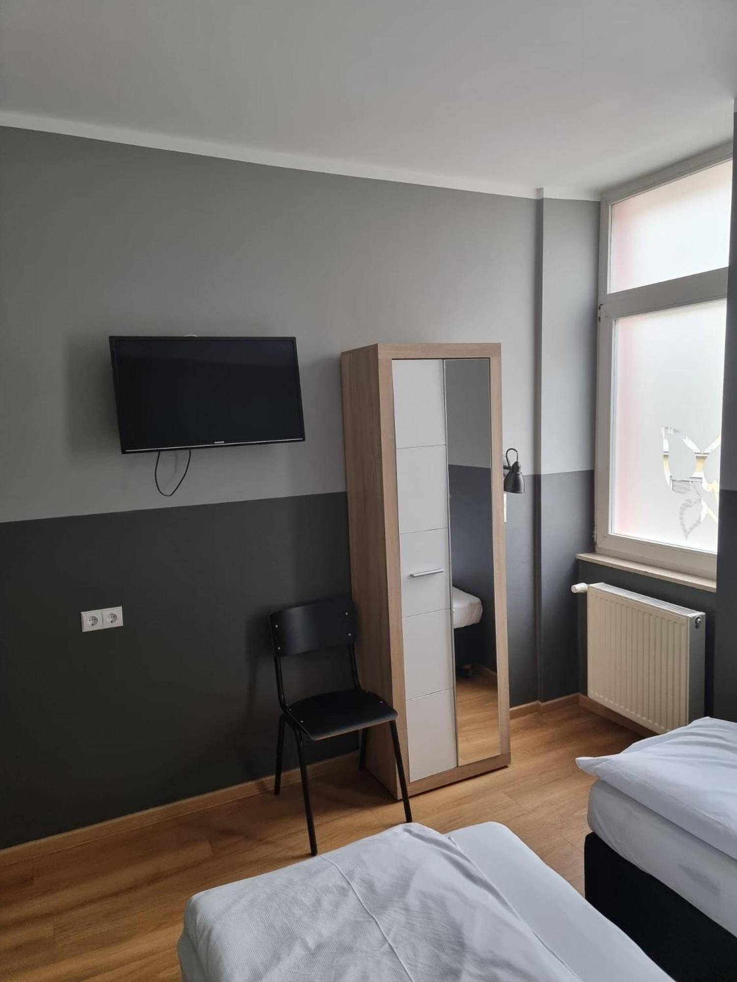 Double Room with Private Bathroom photo 3