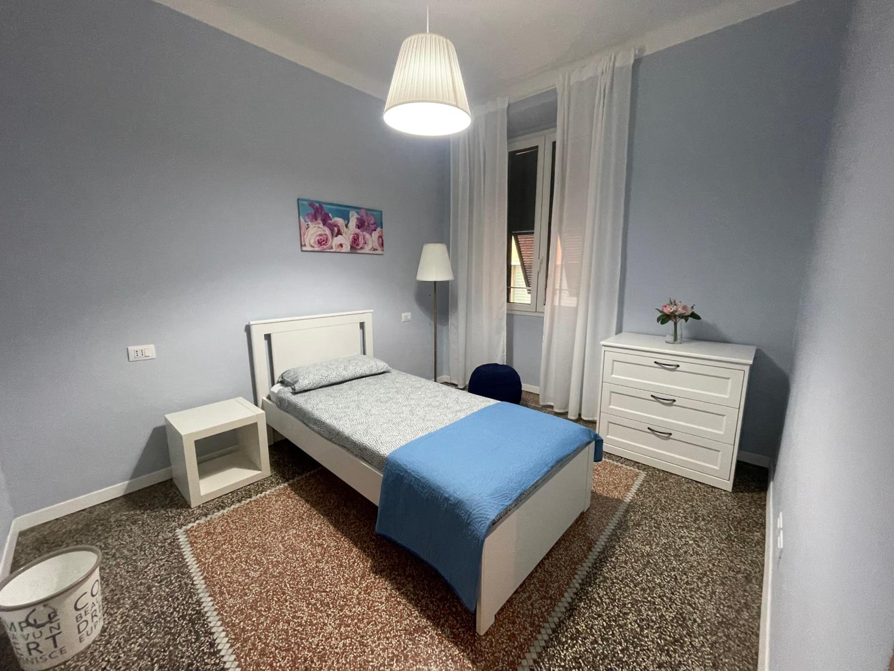 Large Single Room