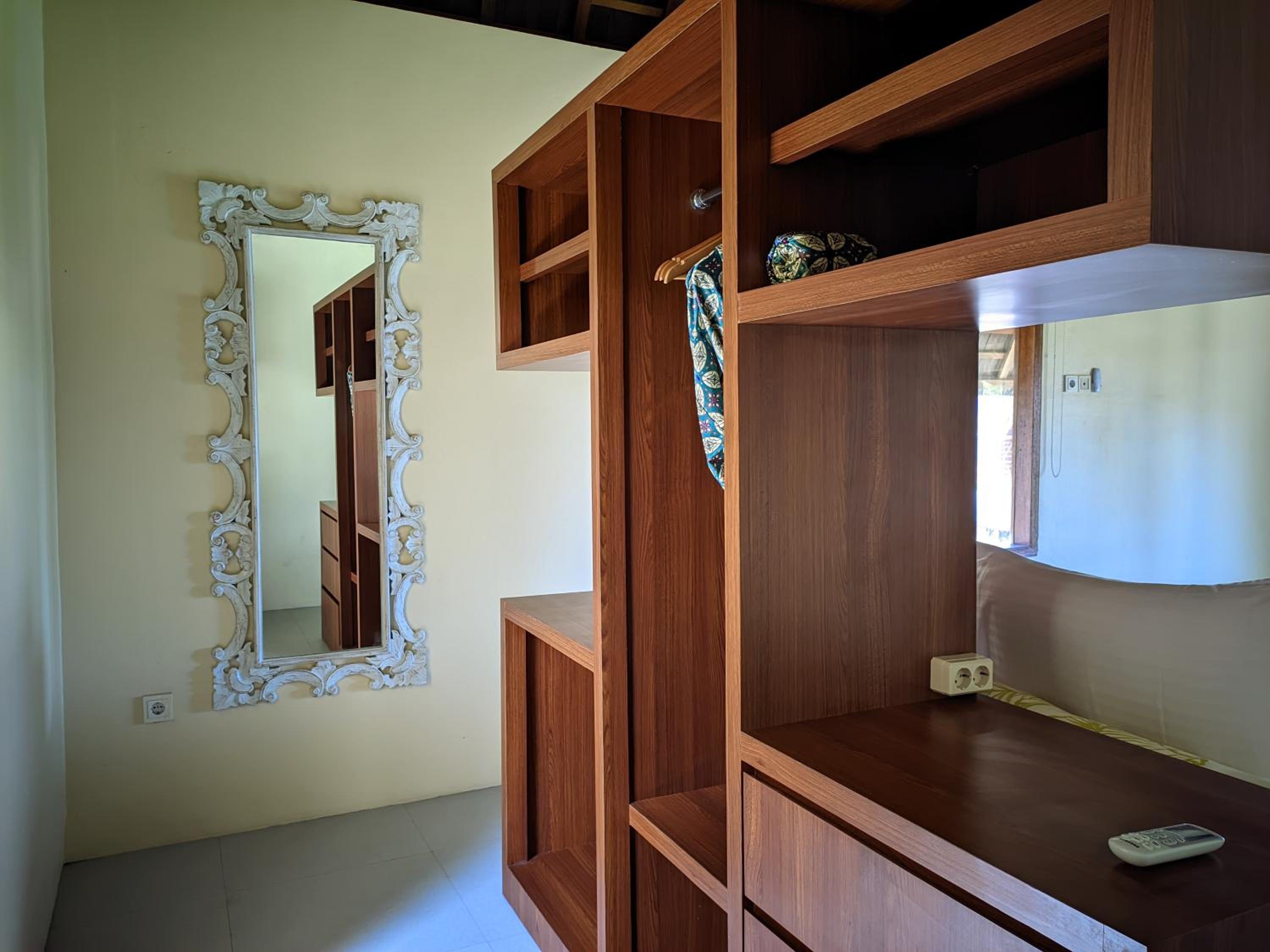 Suite - Photo 13
