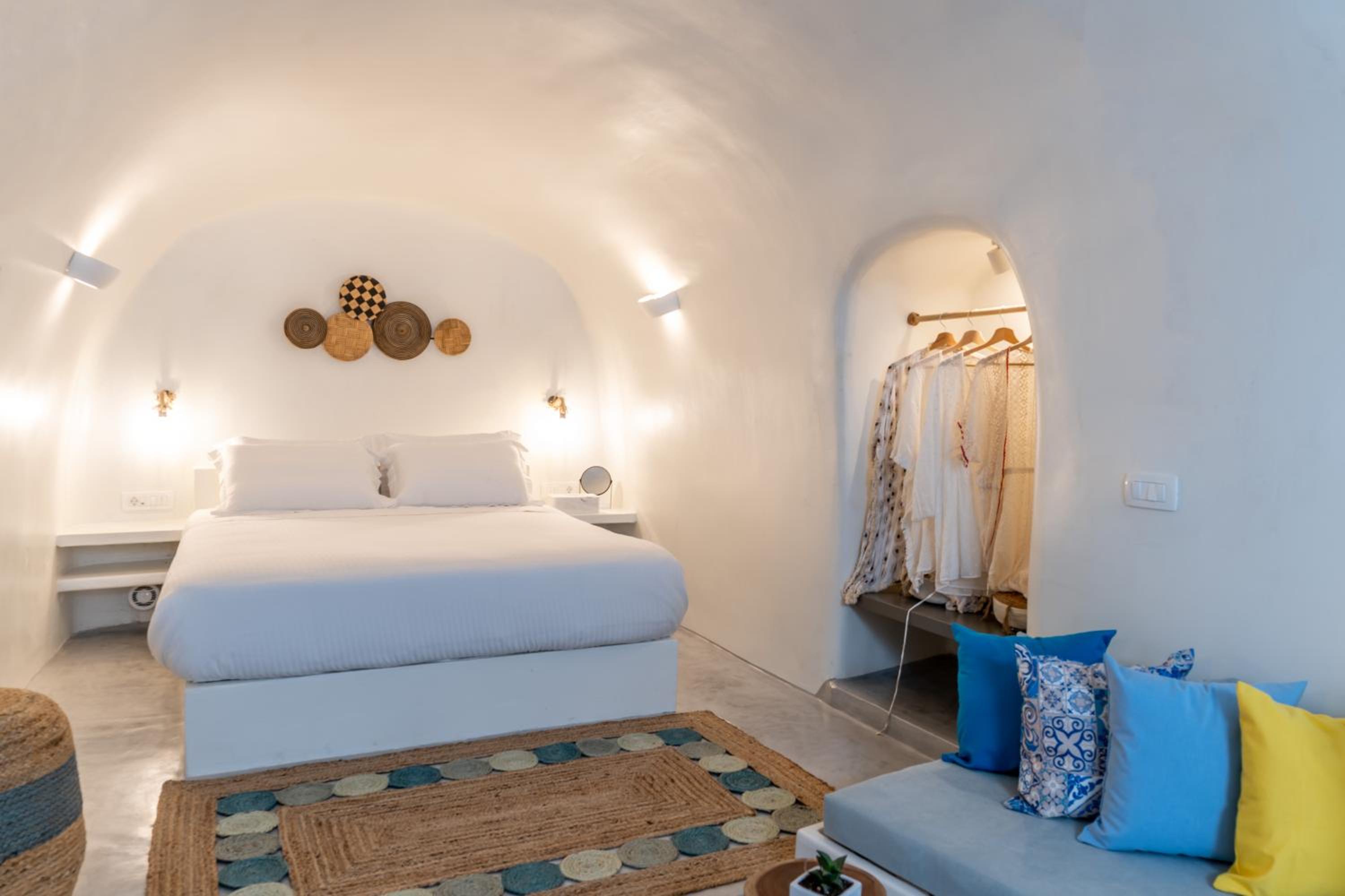 Senior Suite with Outdoor Hot Tub - Sterna