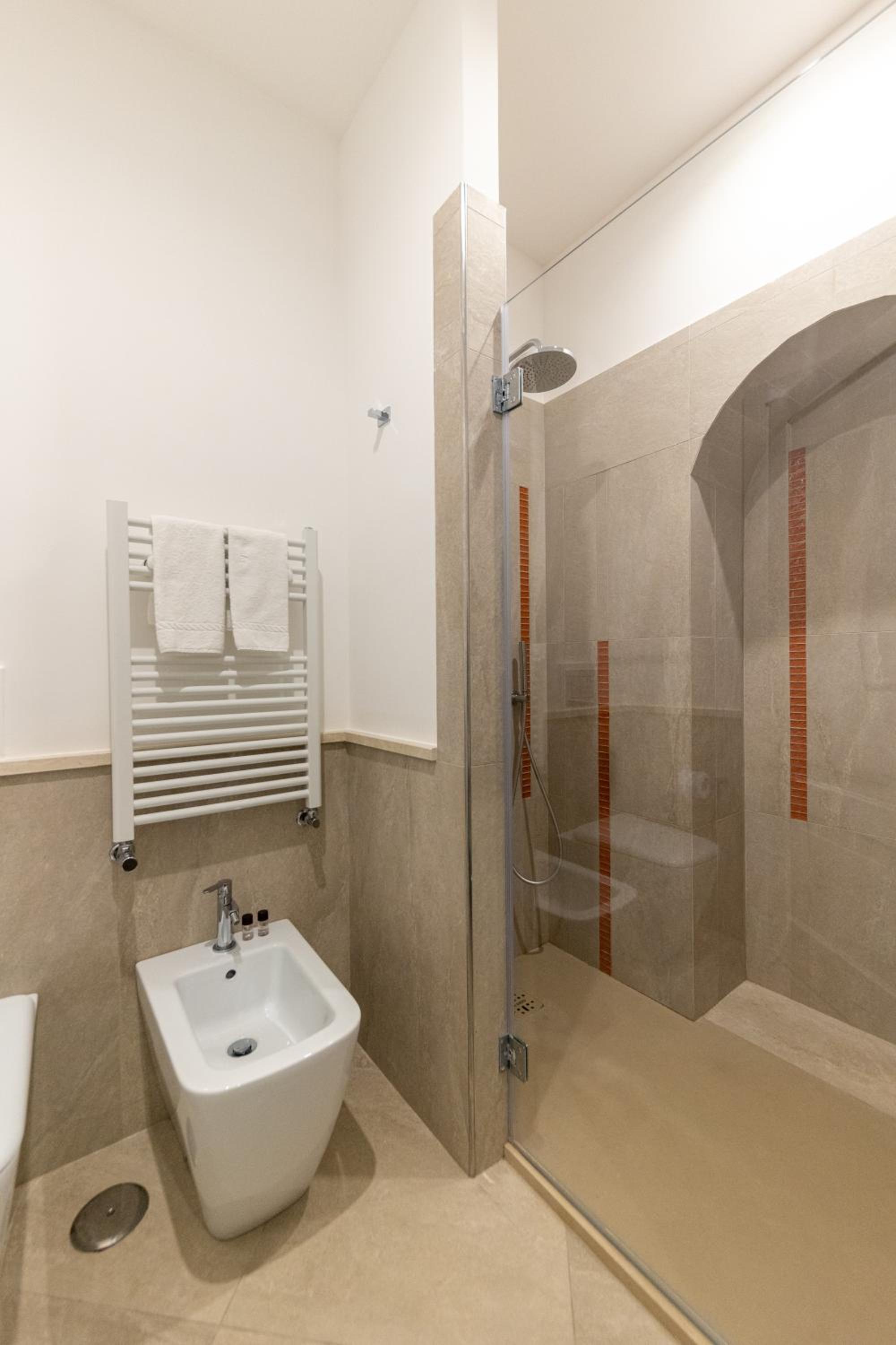 Deluxe Double Room with Balcony and Sea View photo 3
