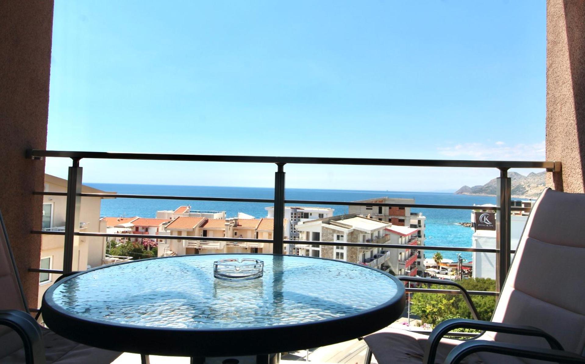 Apartment with Terrace photo 3