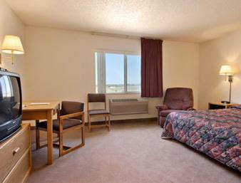 King Room - Mobility Access/Non-Smoking - Photo 1