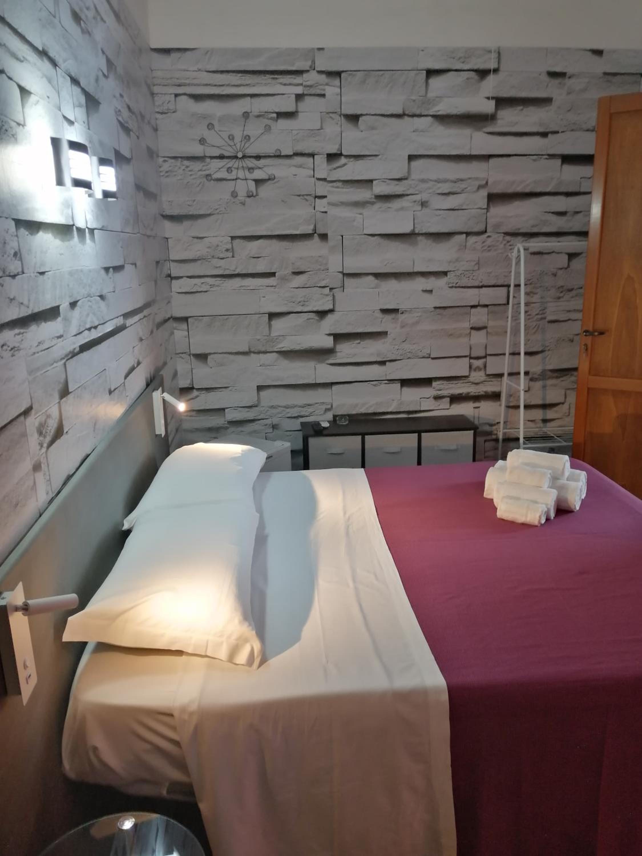 Deluxe Double or Twin Room with Sea View - Photo 6