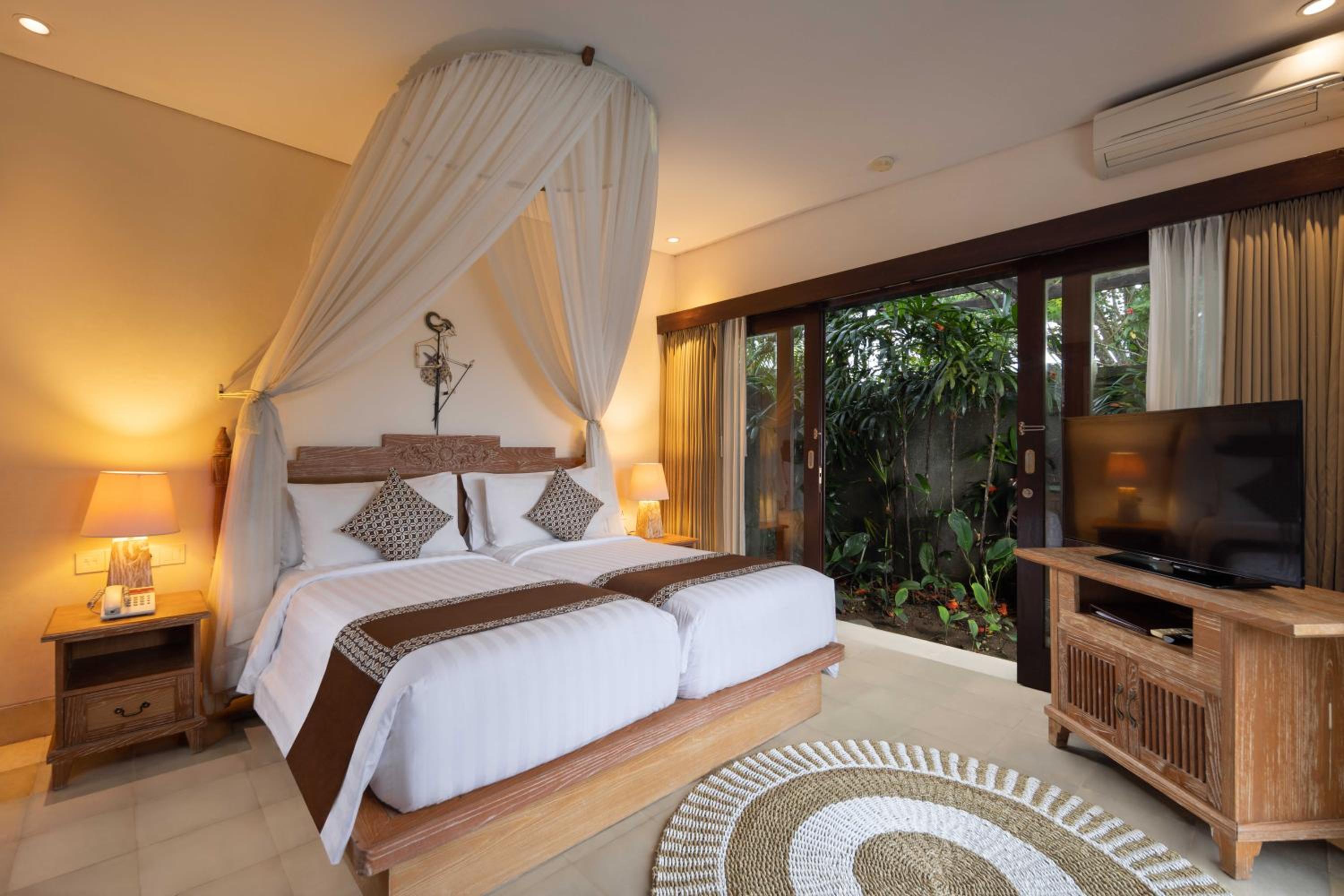Two-Bedroom Lagoon Pool Villa thumbnail 6
