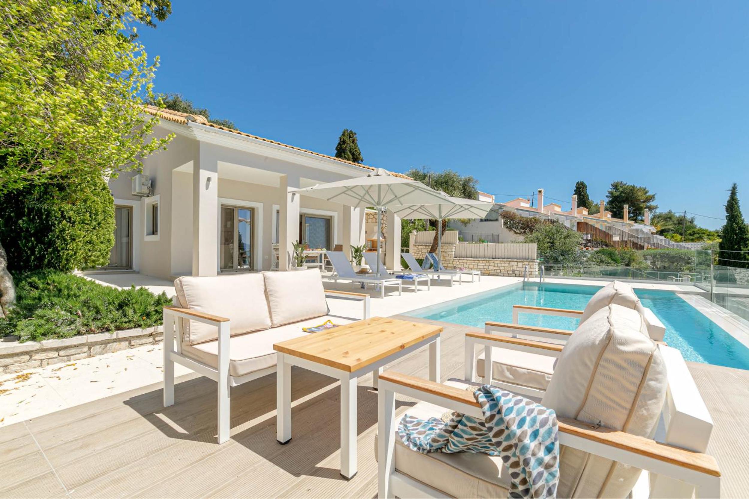 Villa with Sea View photo 2