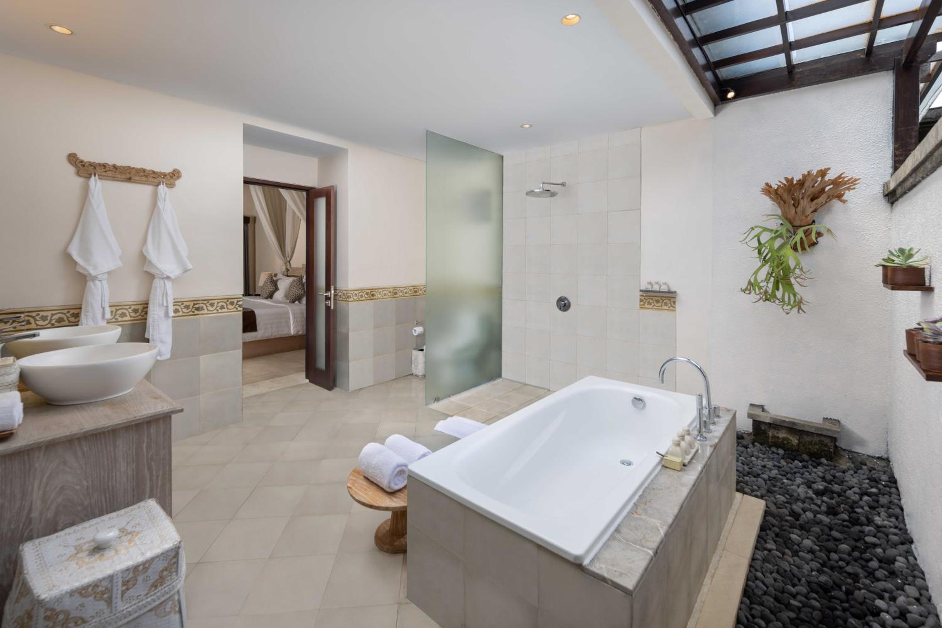 One-Bedroom Pool Villa thumbnail 5