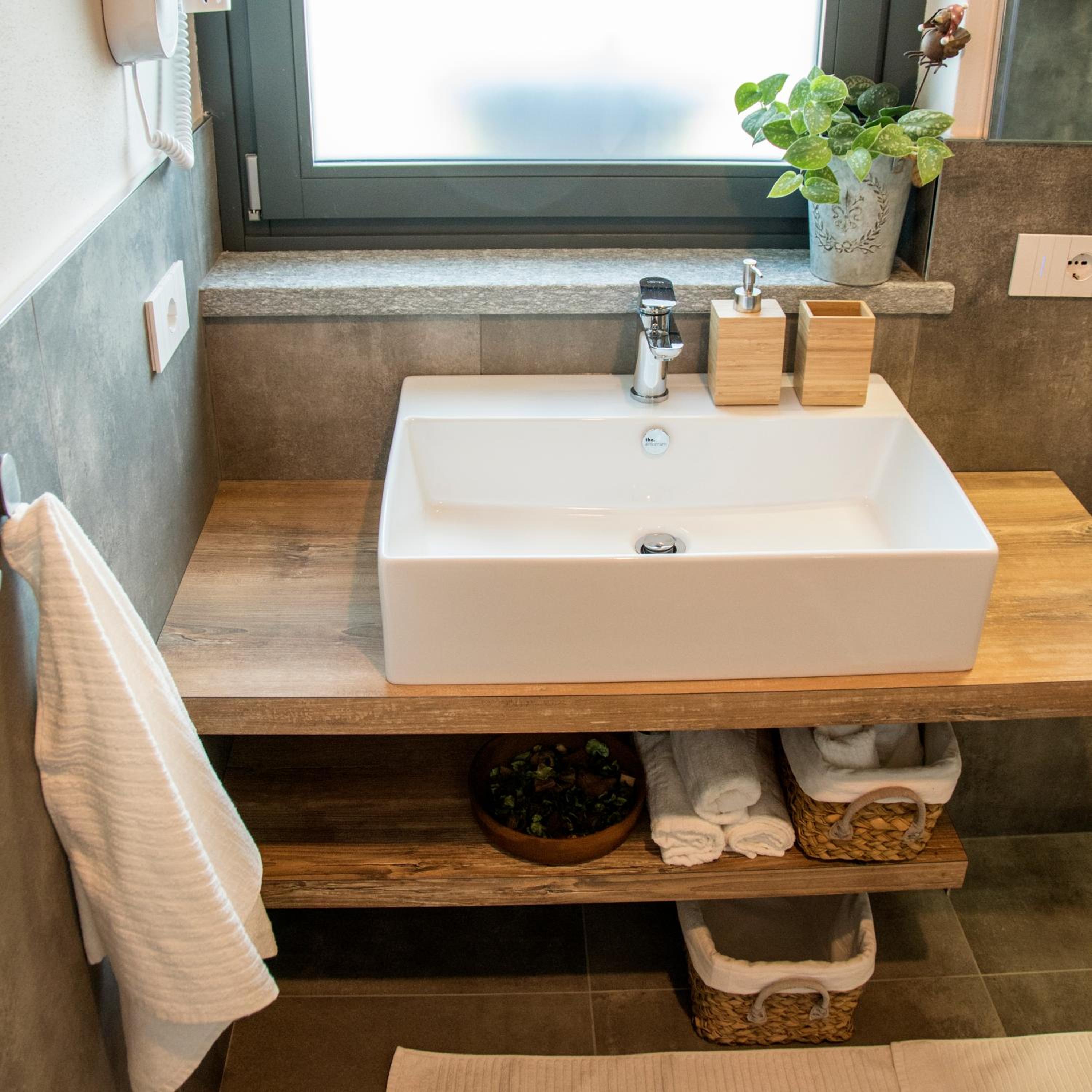 Double Room with Private Bathroom photo 2