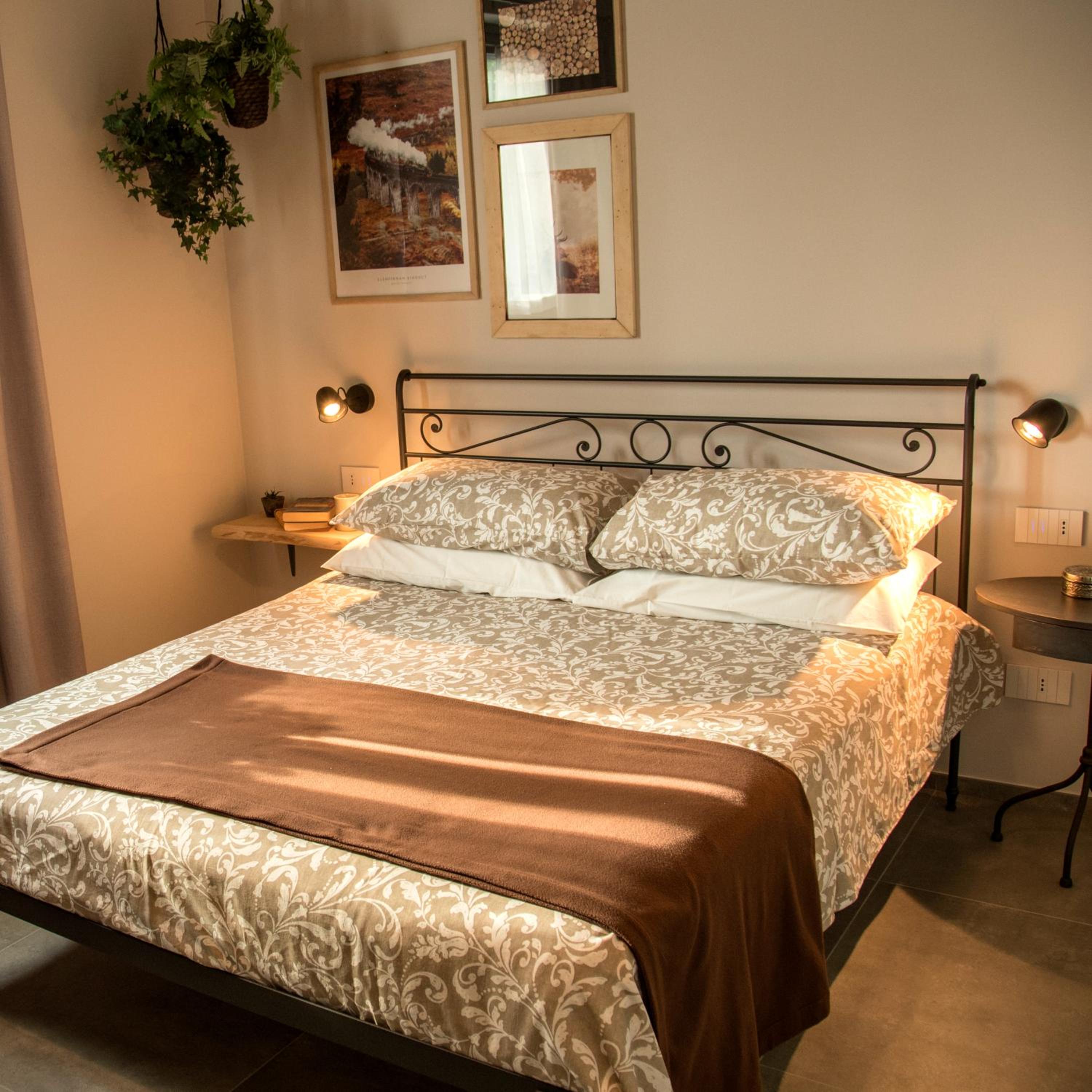 Double Room with Private Bathroom photo 3