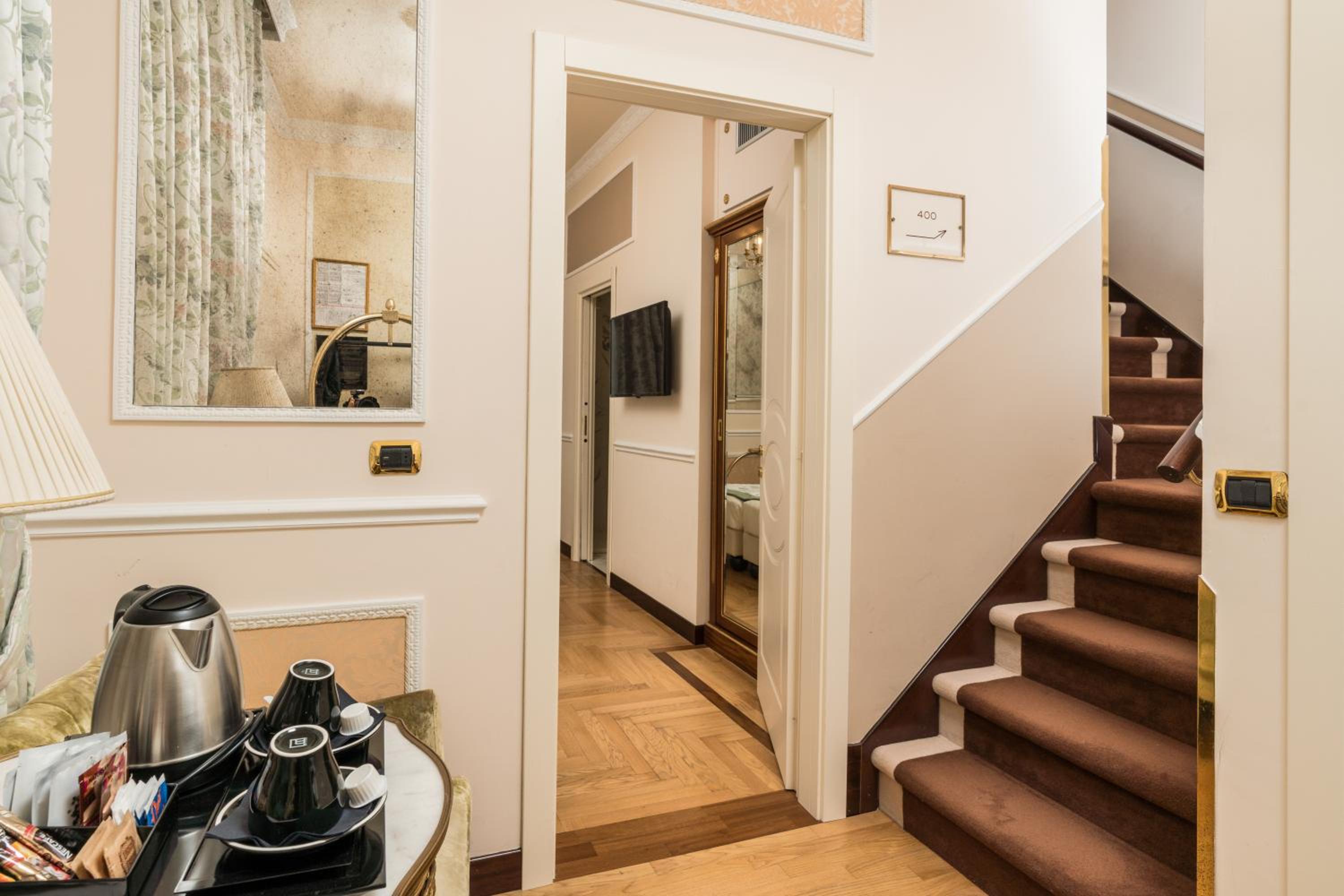 Family Duplex - Photo 9