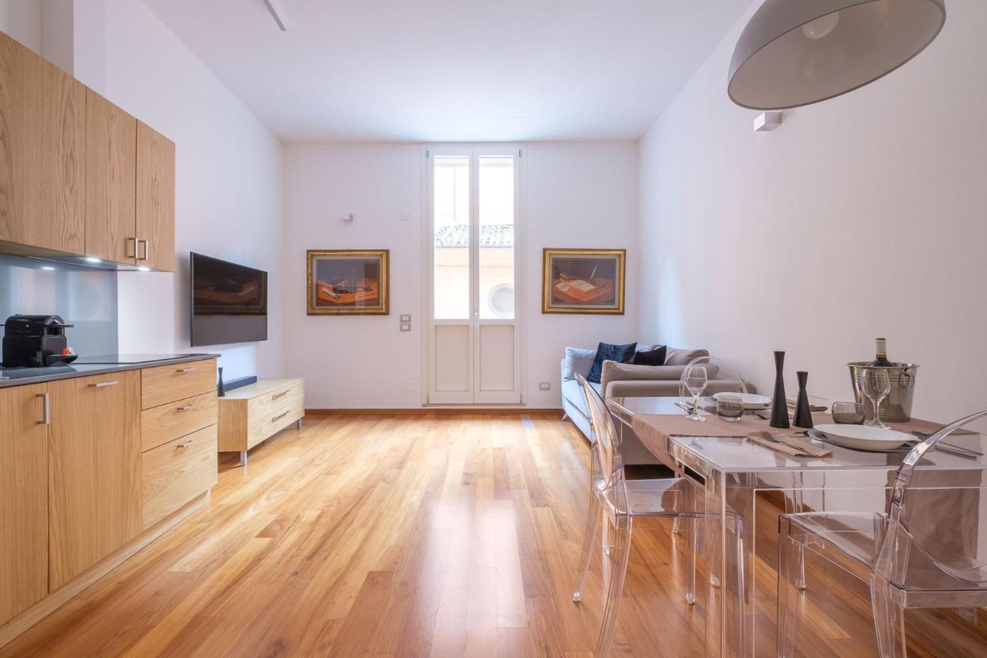 Suite with Balcony - Photo 1