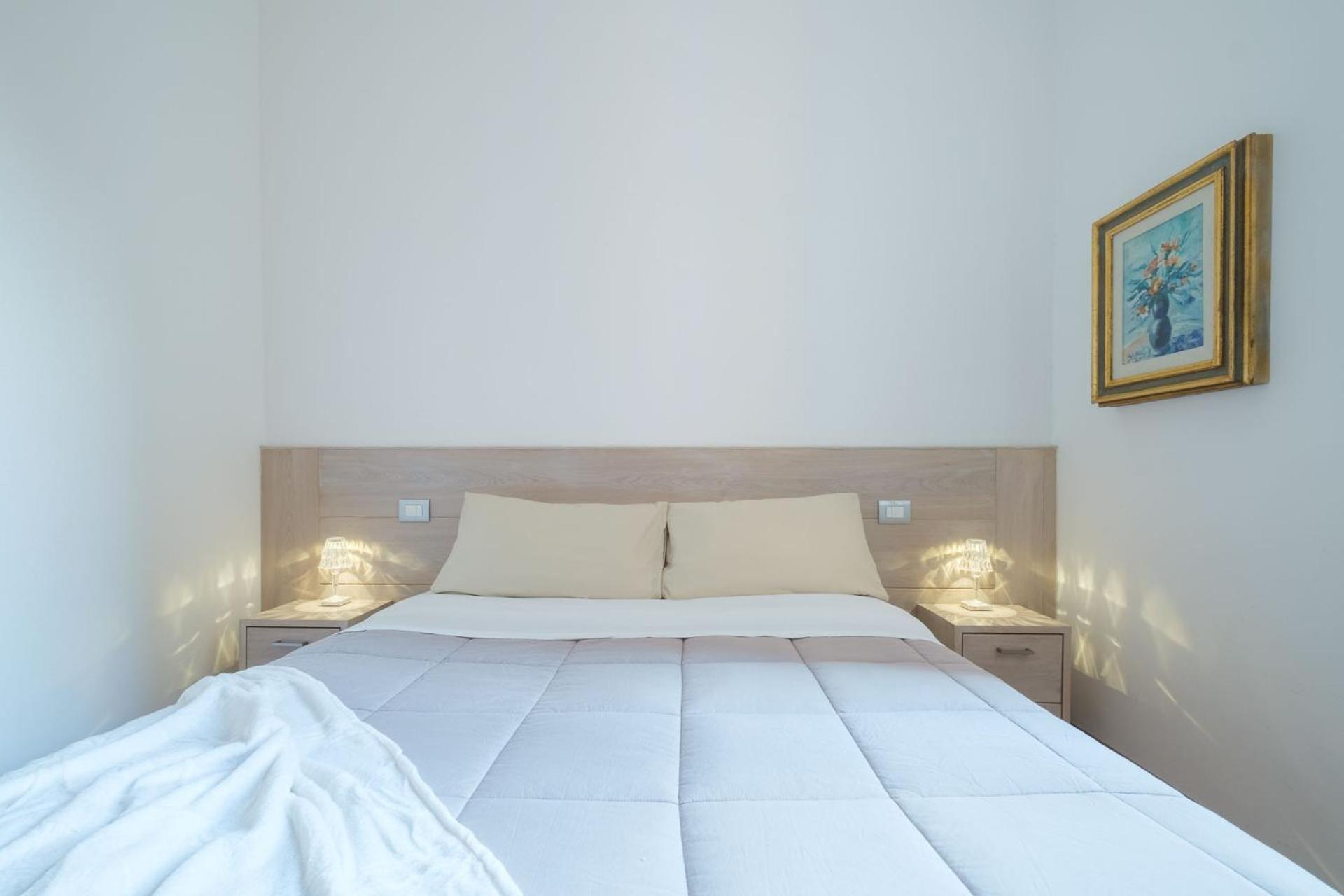 Deluxe Suite - Photo 11