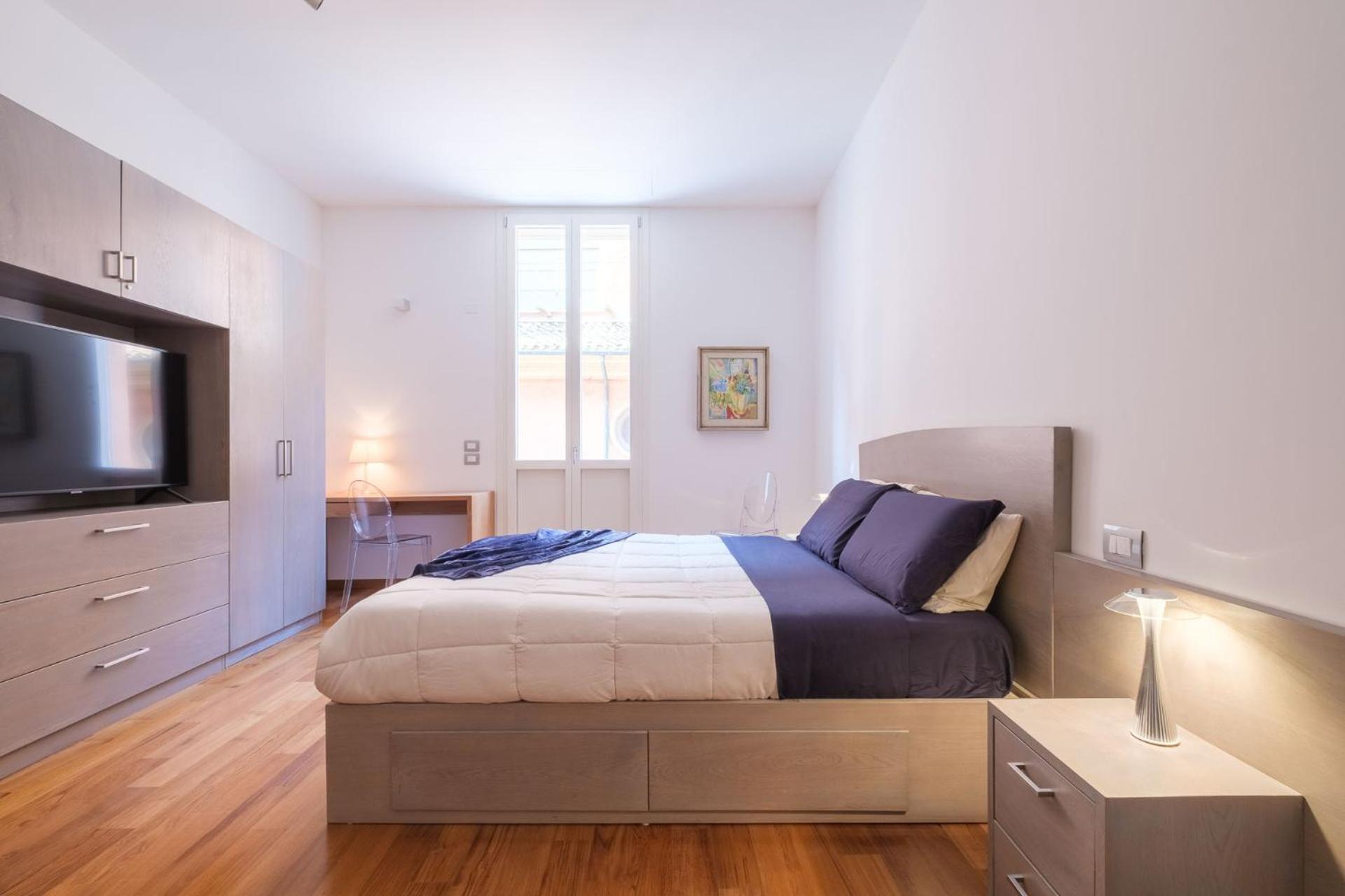 Suite with Balcony - Photo 28