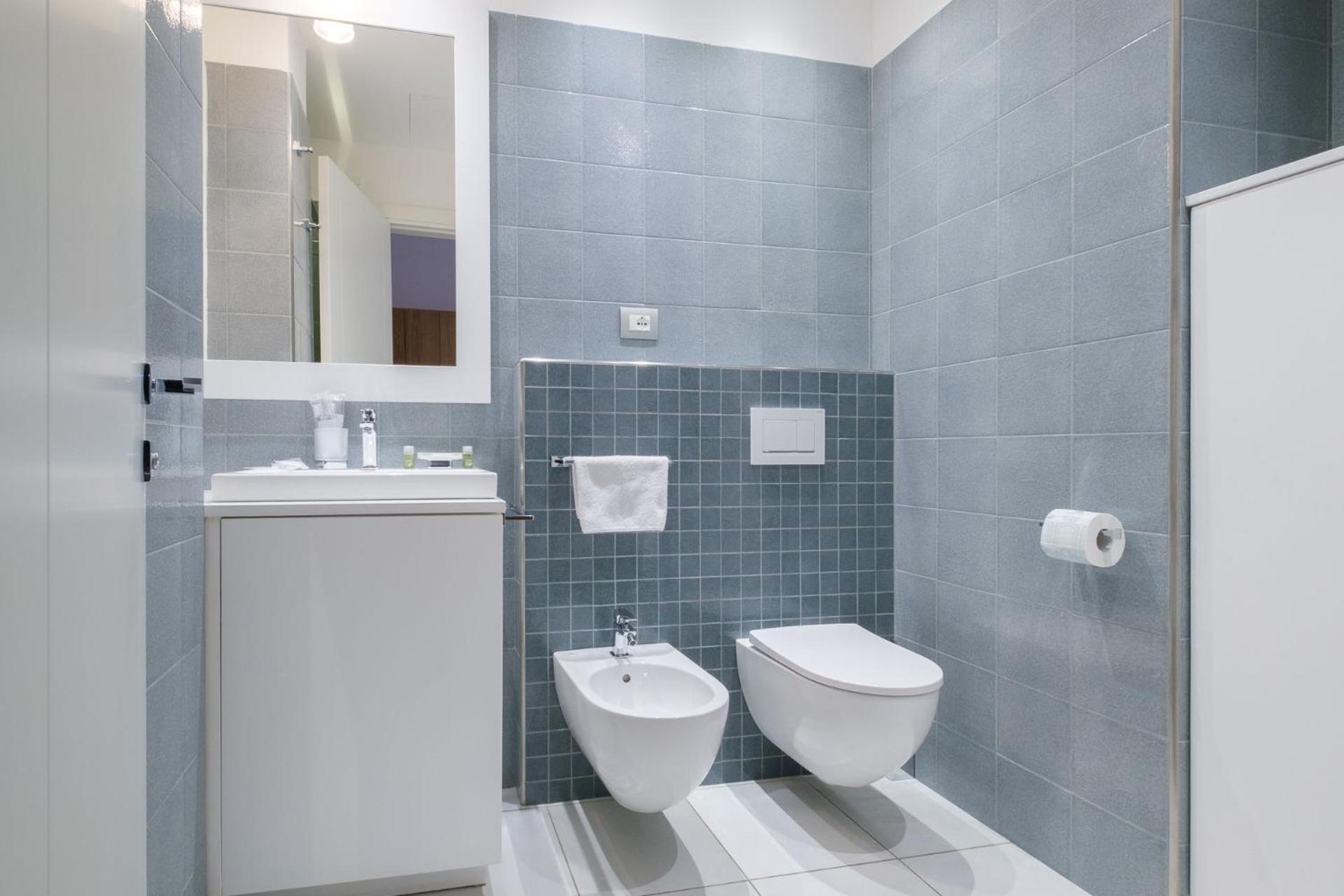 Deluxe Suite - Photo 9