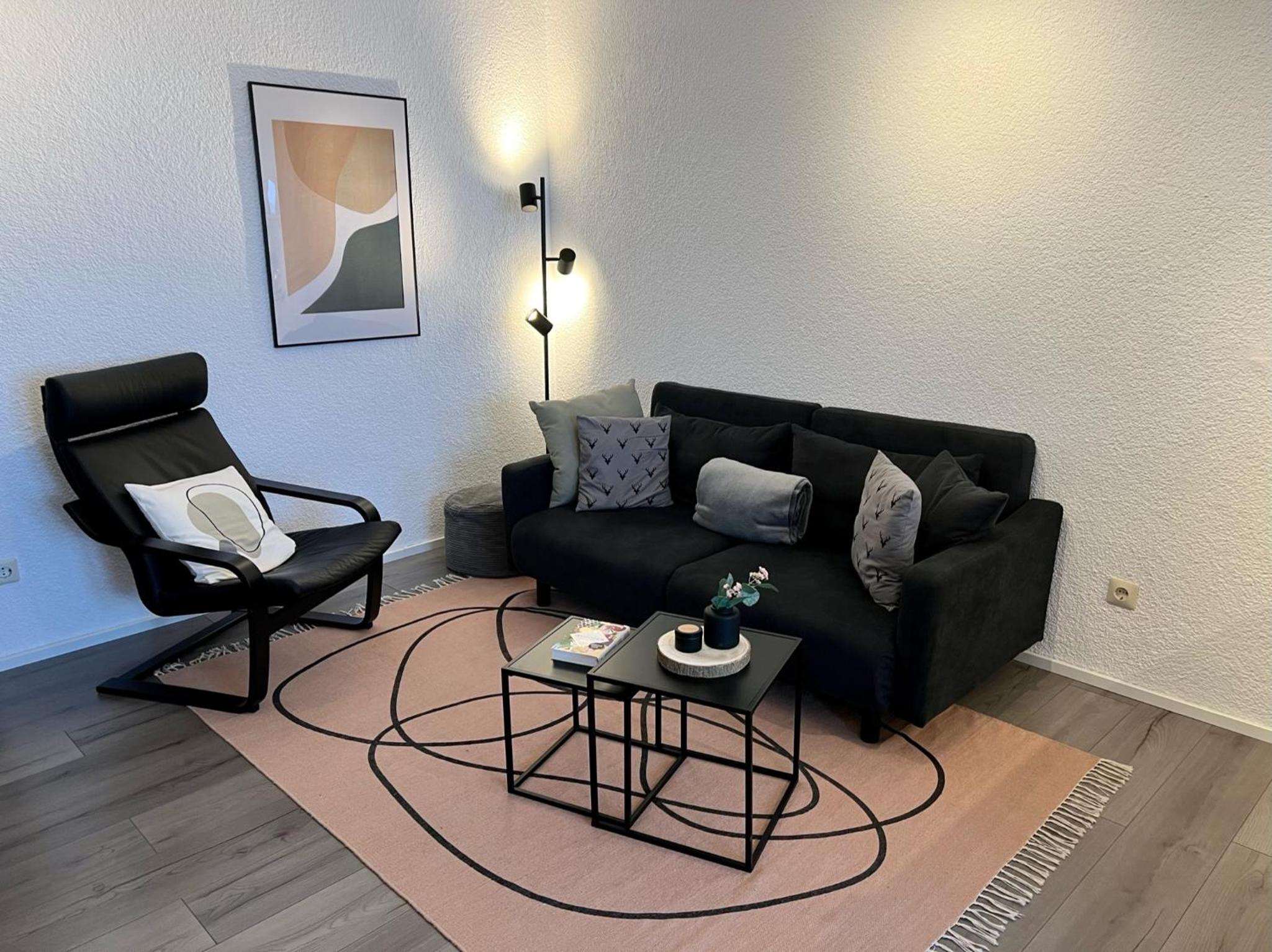 One-Bedroom Apartment photo 3