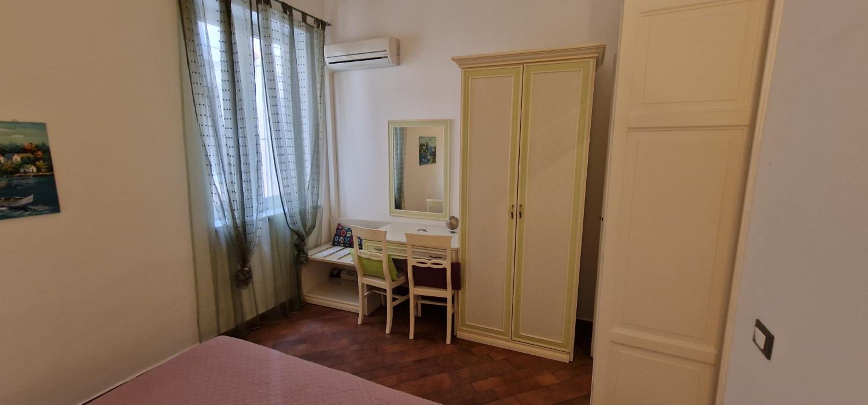 Double Room - Photo 14