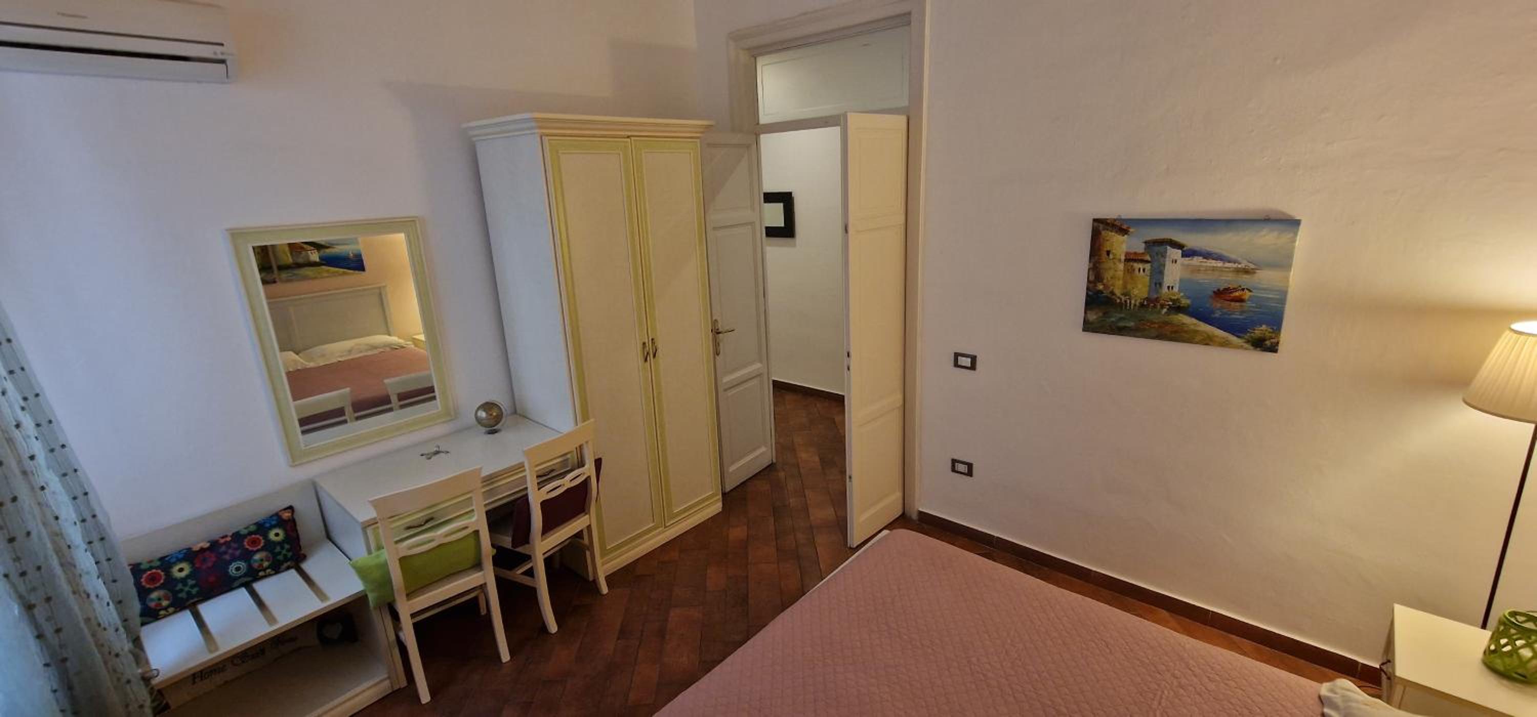 Double Room - Photo 13