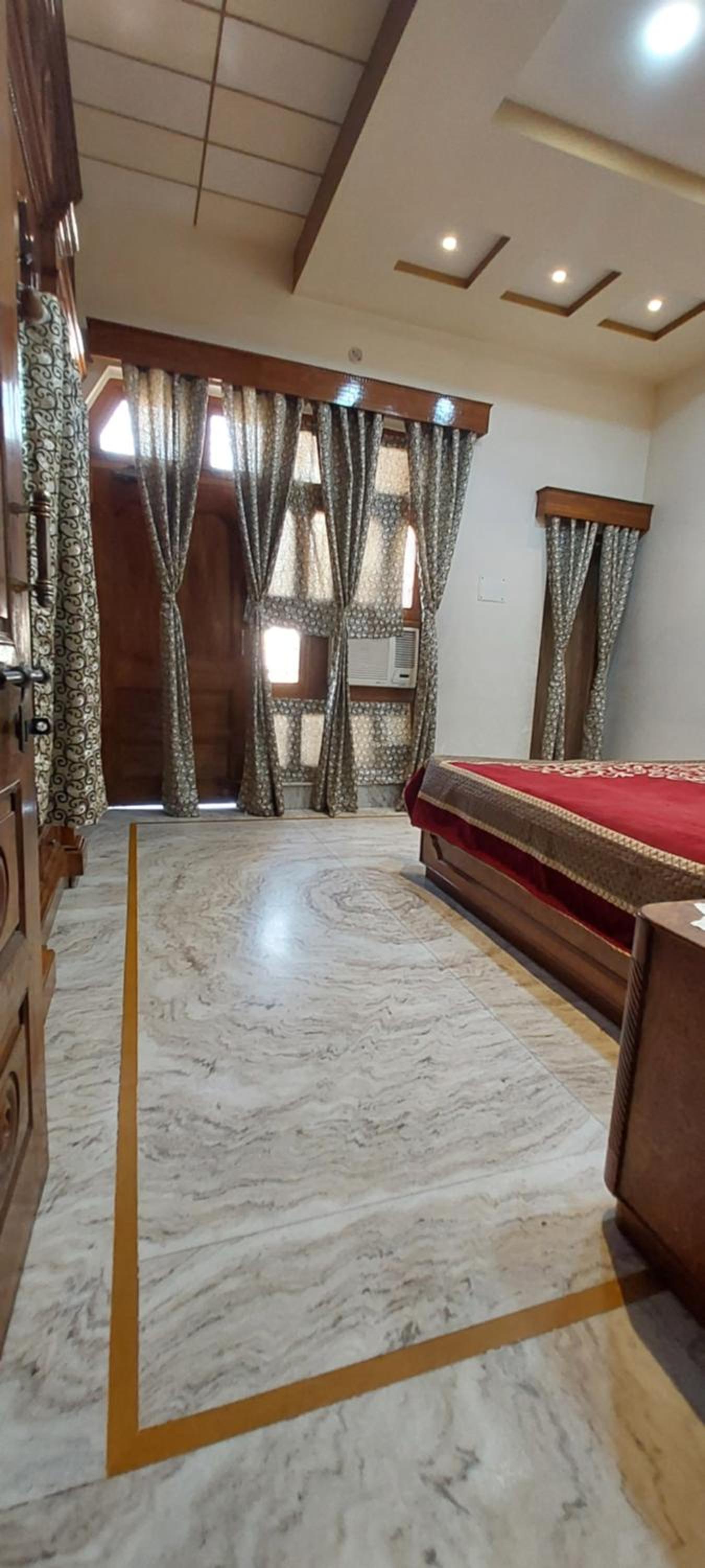 Deluxe Double Room with Balcony photo 3