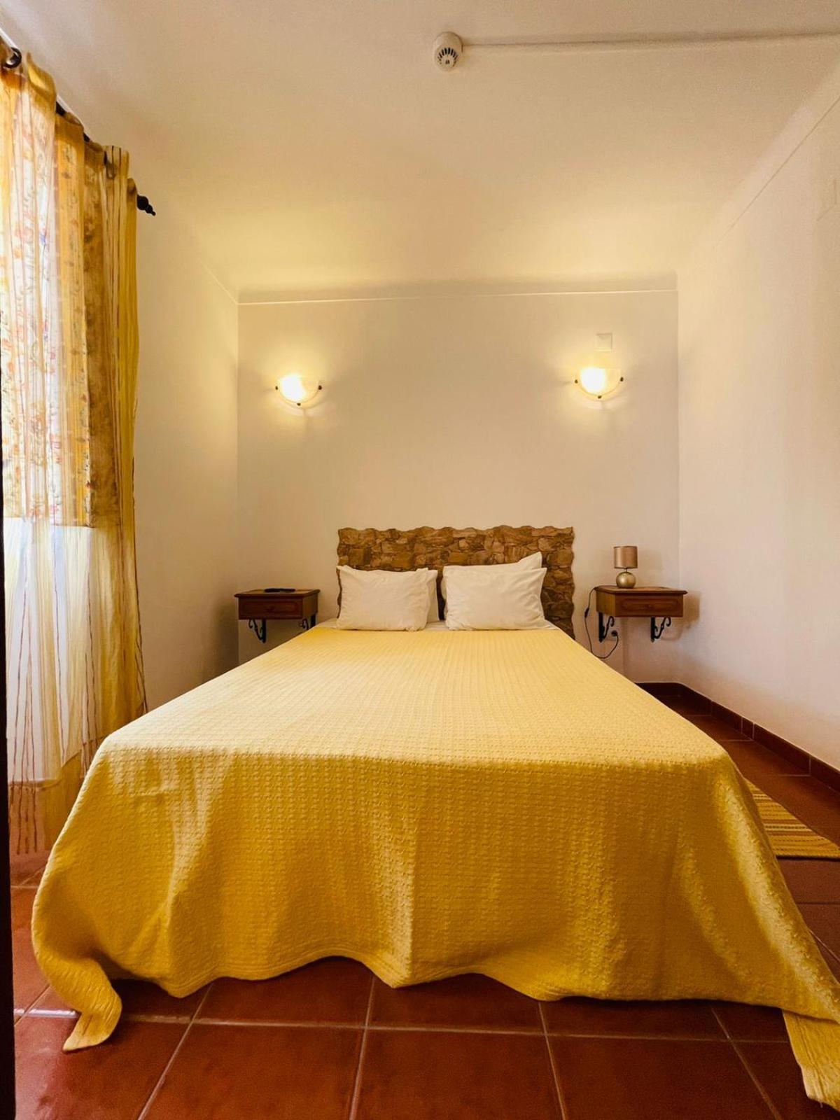 Quarto Duplo