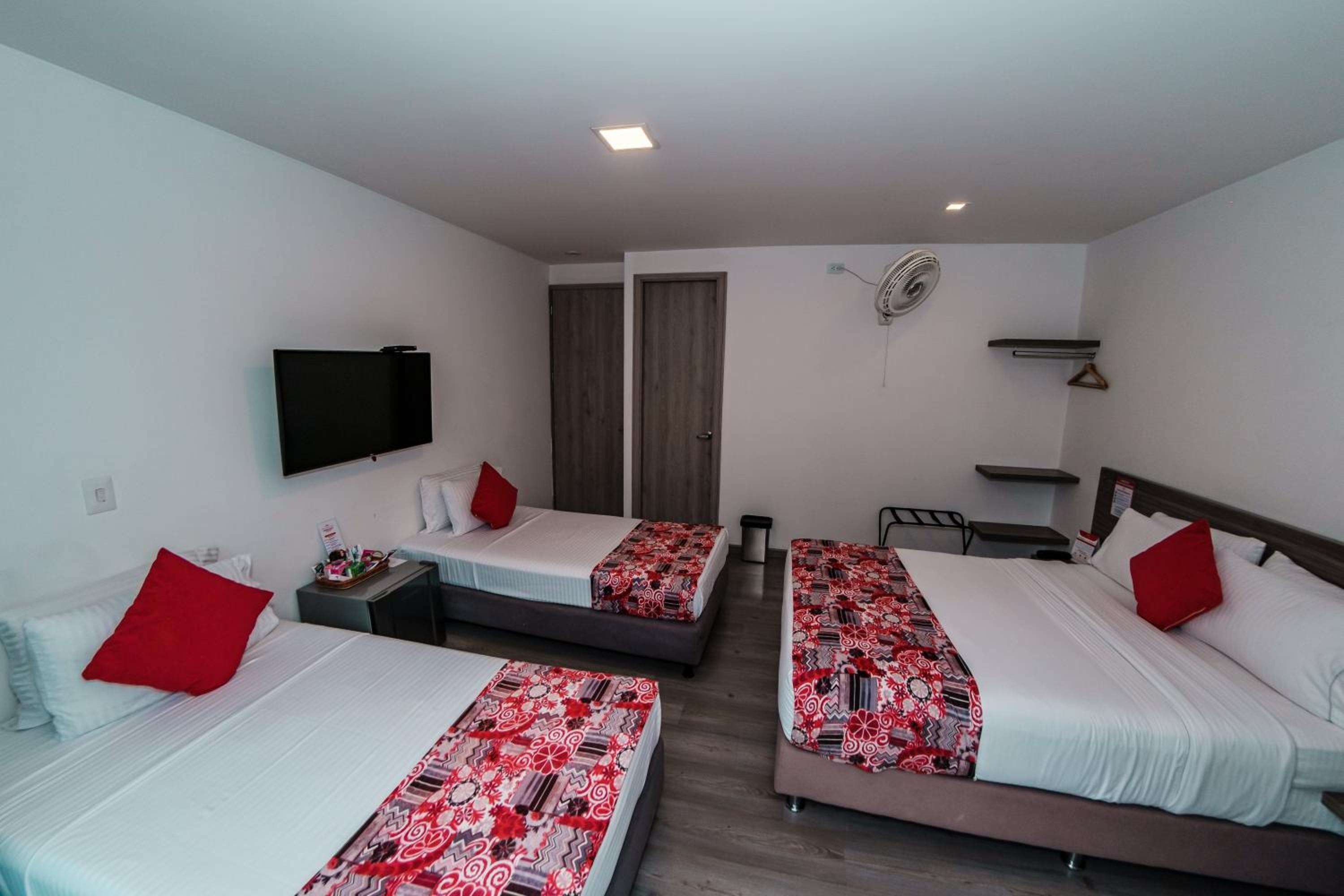 Standard Quadruple Room photo 3