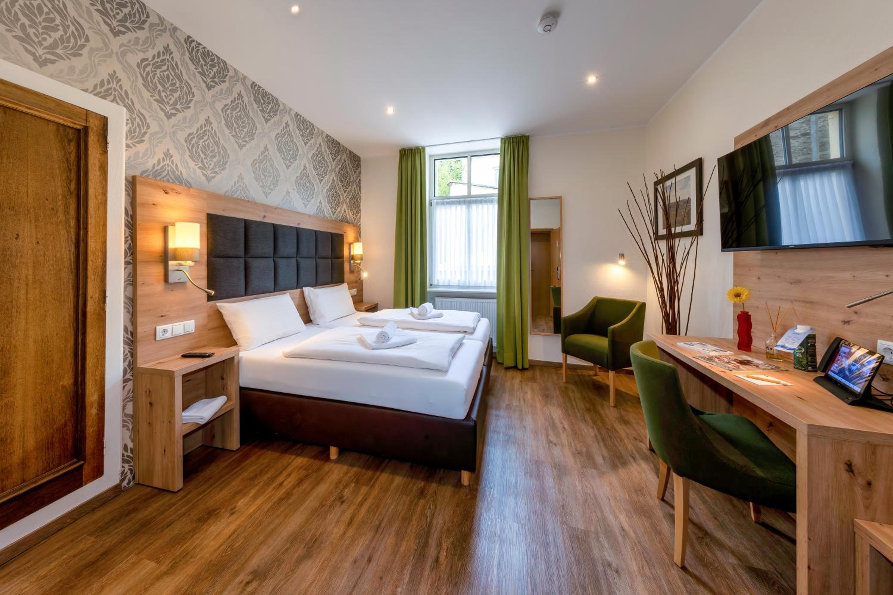 Standard Double Room- Main Building photo 2