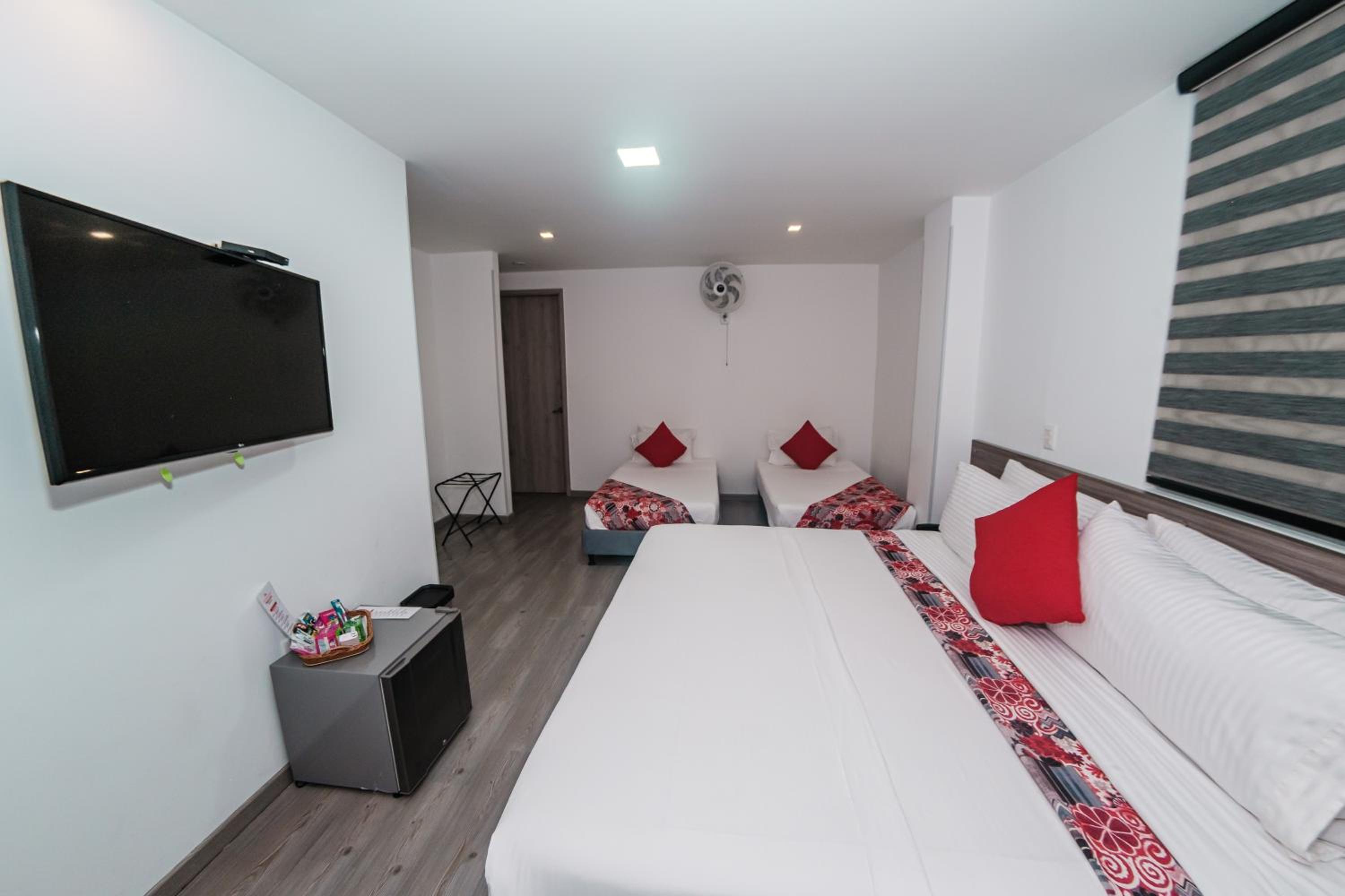 Deluxe Quadruple Room