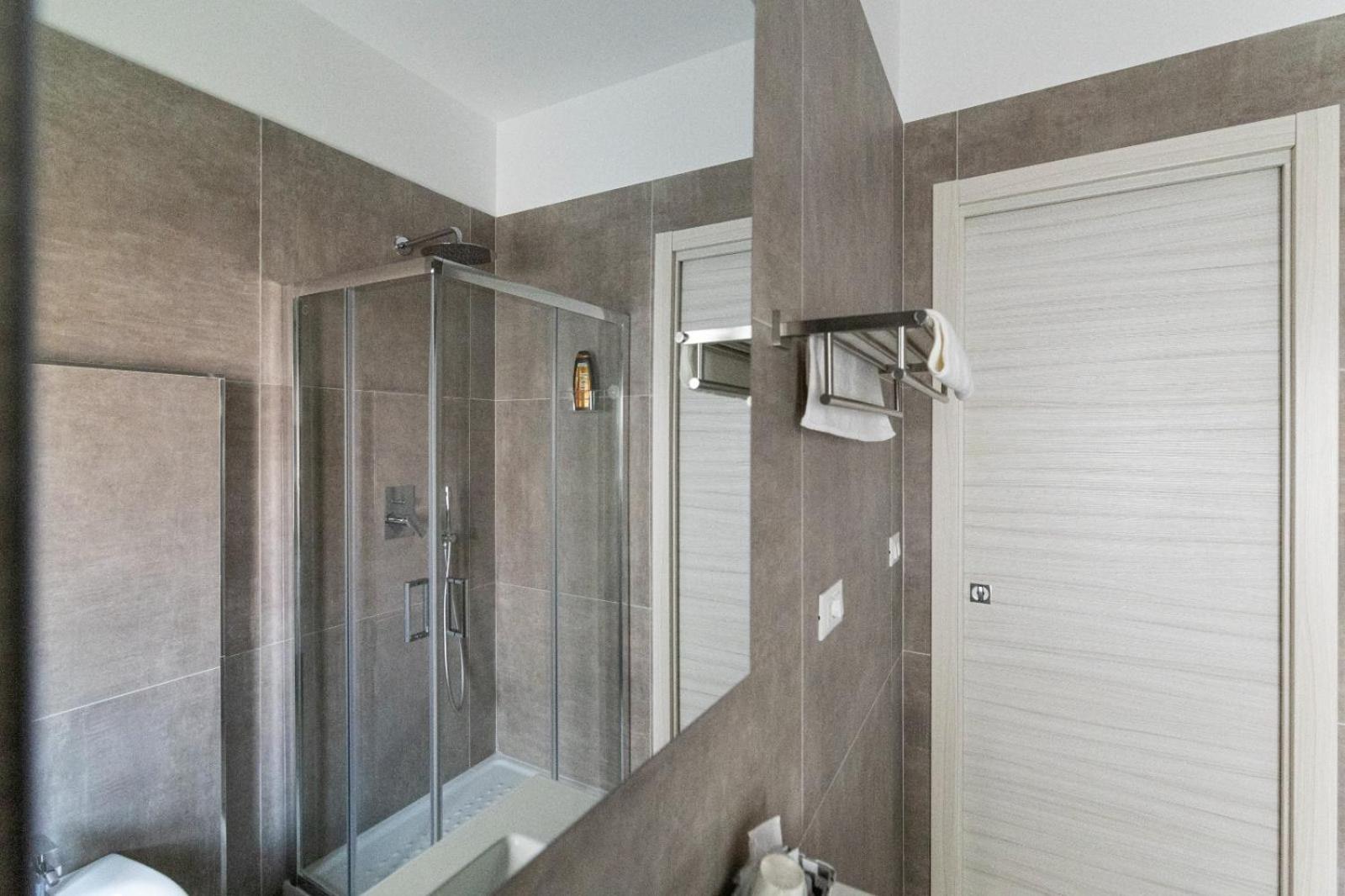 Double Room with Balcony photo 3